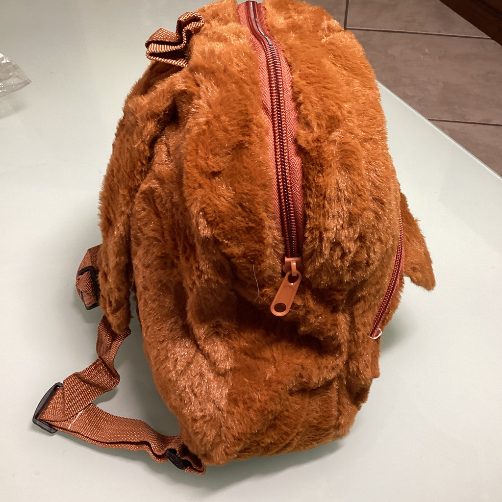MOCHILA LABUBU COLOR CAFE 24X23 CM POR MAYOREO