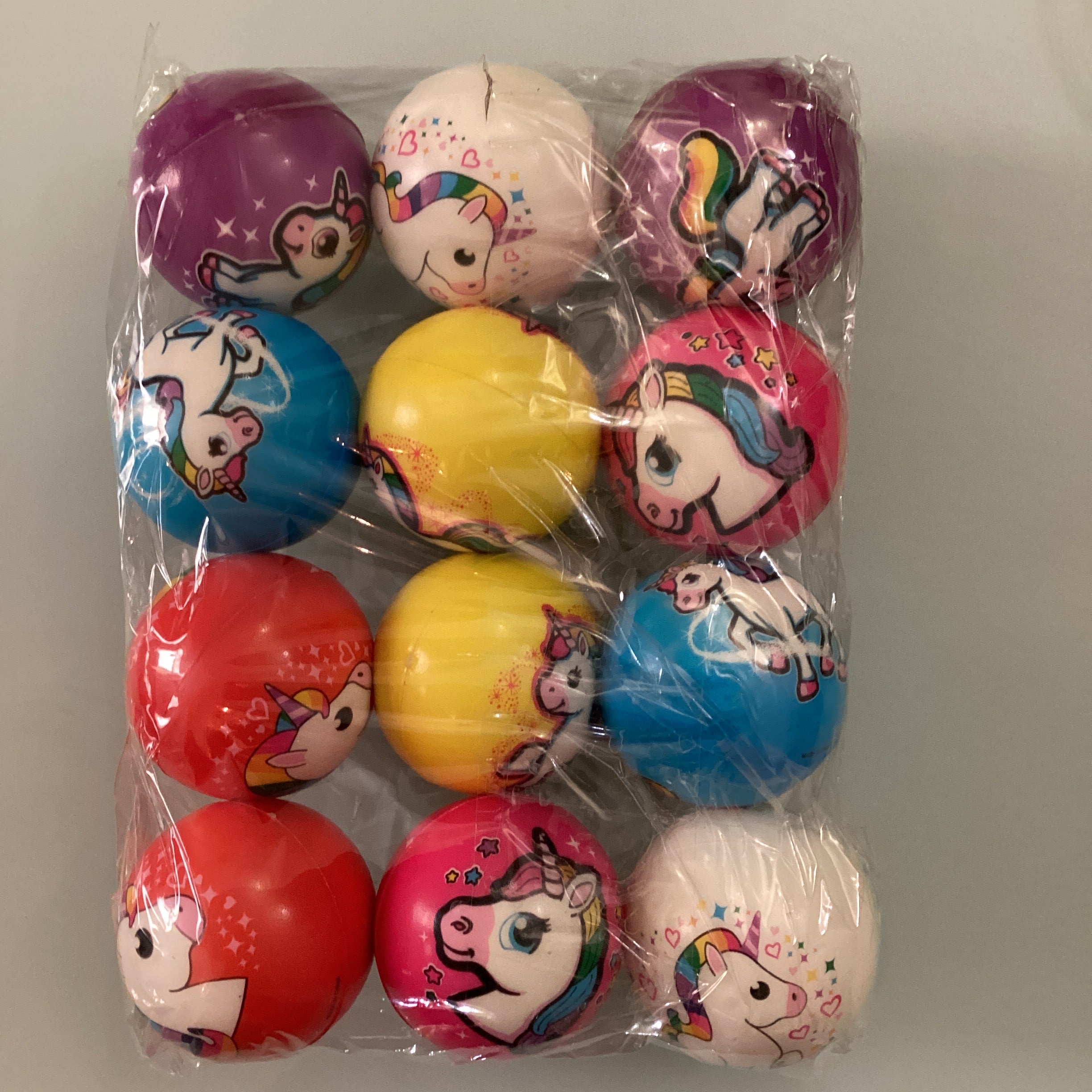 PELOTA ESPONJA 6.3 CM DE DIÁMETRO, POR MAYOREO SURTIDO AL AZAR, CADA PAQUETE TRAE UN DISEÑO, SI GUSTA SURTIDO DEBERA PEDIR VARIOS PAQUETES