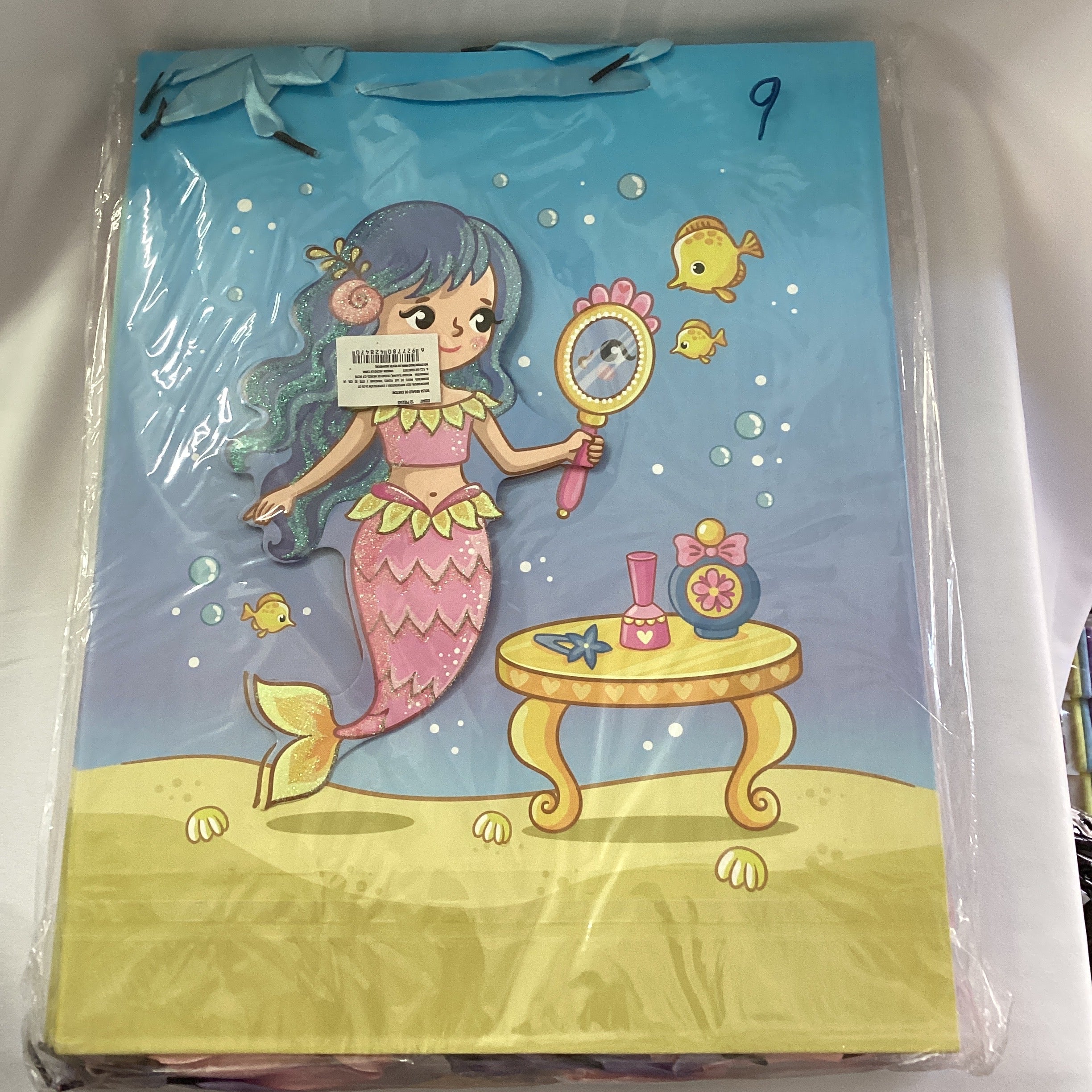 BOLSA DE REGALO JUMBO 40X31 CM MOTIVOS INFANTILES NIÑAS SURTIDO EN 4 DISEÑOS Y COLORES POR MAYOREO