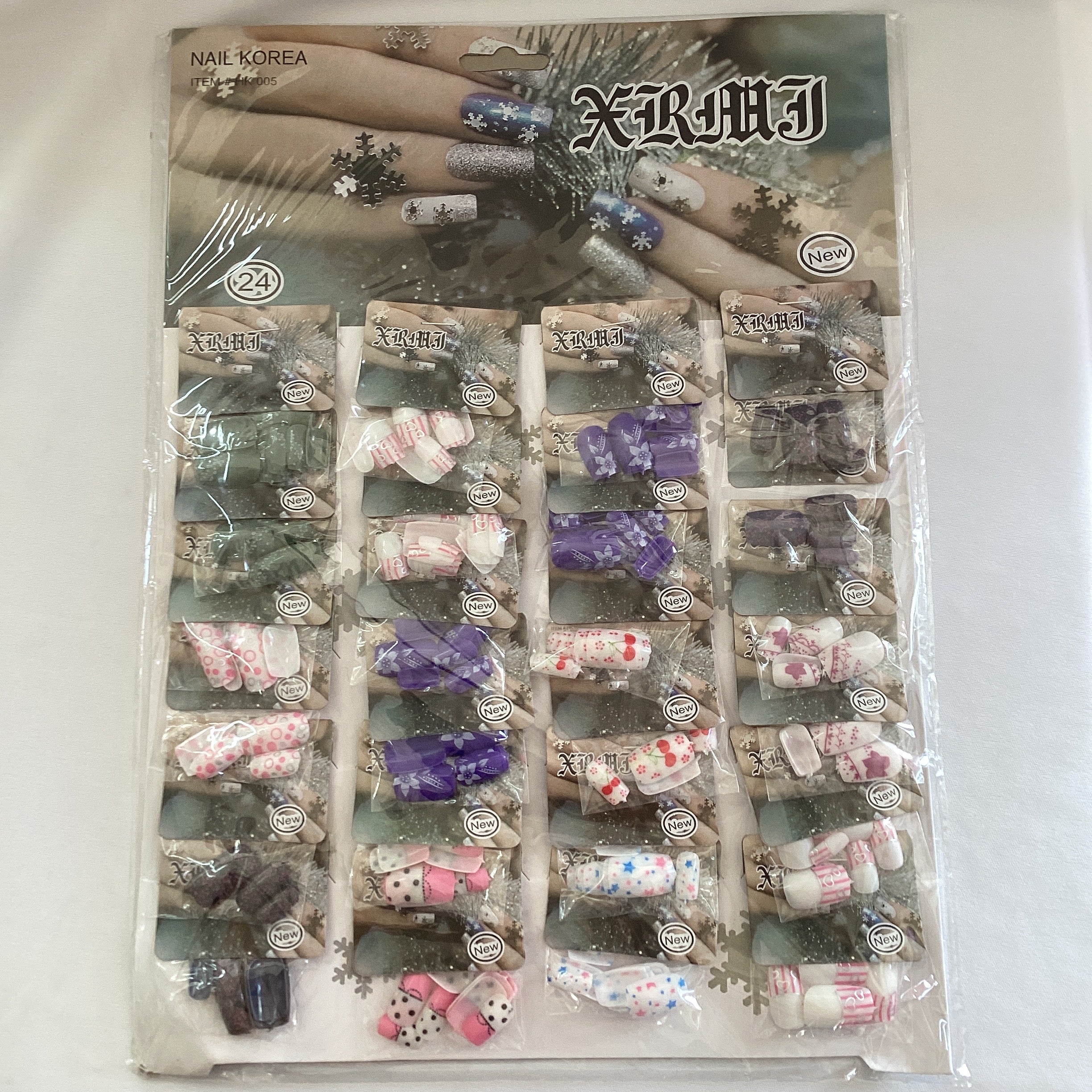 UÑAS EN BOLSITA Y EN BLISTER SURTIDAS EN DISEÑOS Y COLORES POR MAYOREO