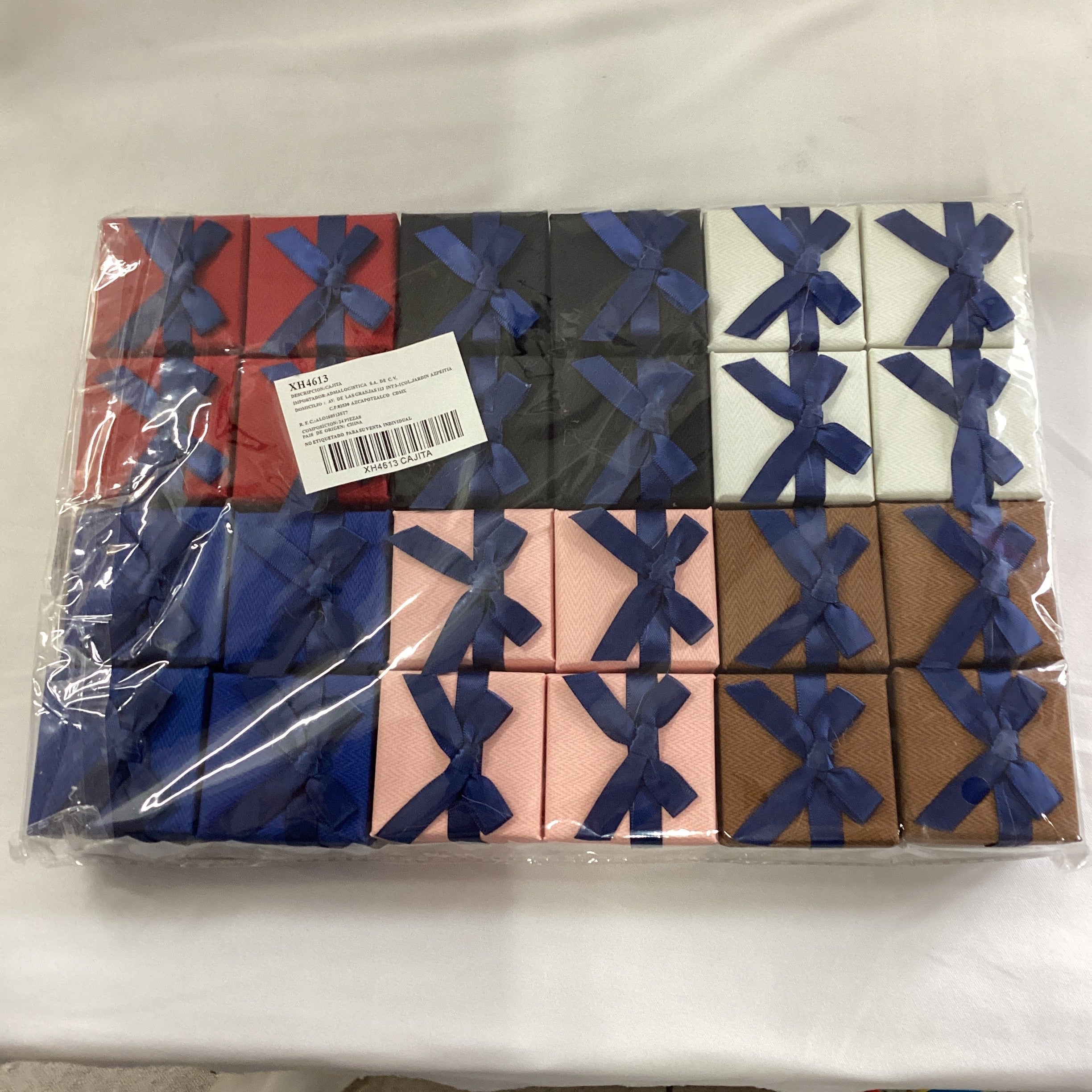CAJA DE REGALO 5X5 CM SURTIDO EN COLORES POR MAYOREO