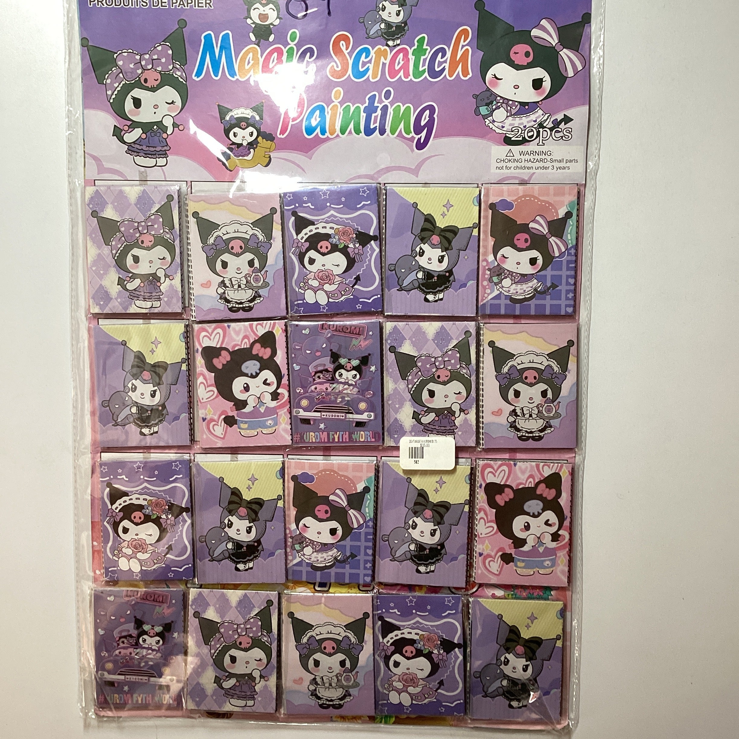 JUGUETE DE ILUMINAR FONDO NEGRO CON PALILLO MOTIVOS KUROMI SURTIDO EN DISEÑOS POR MAYOREO