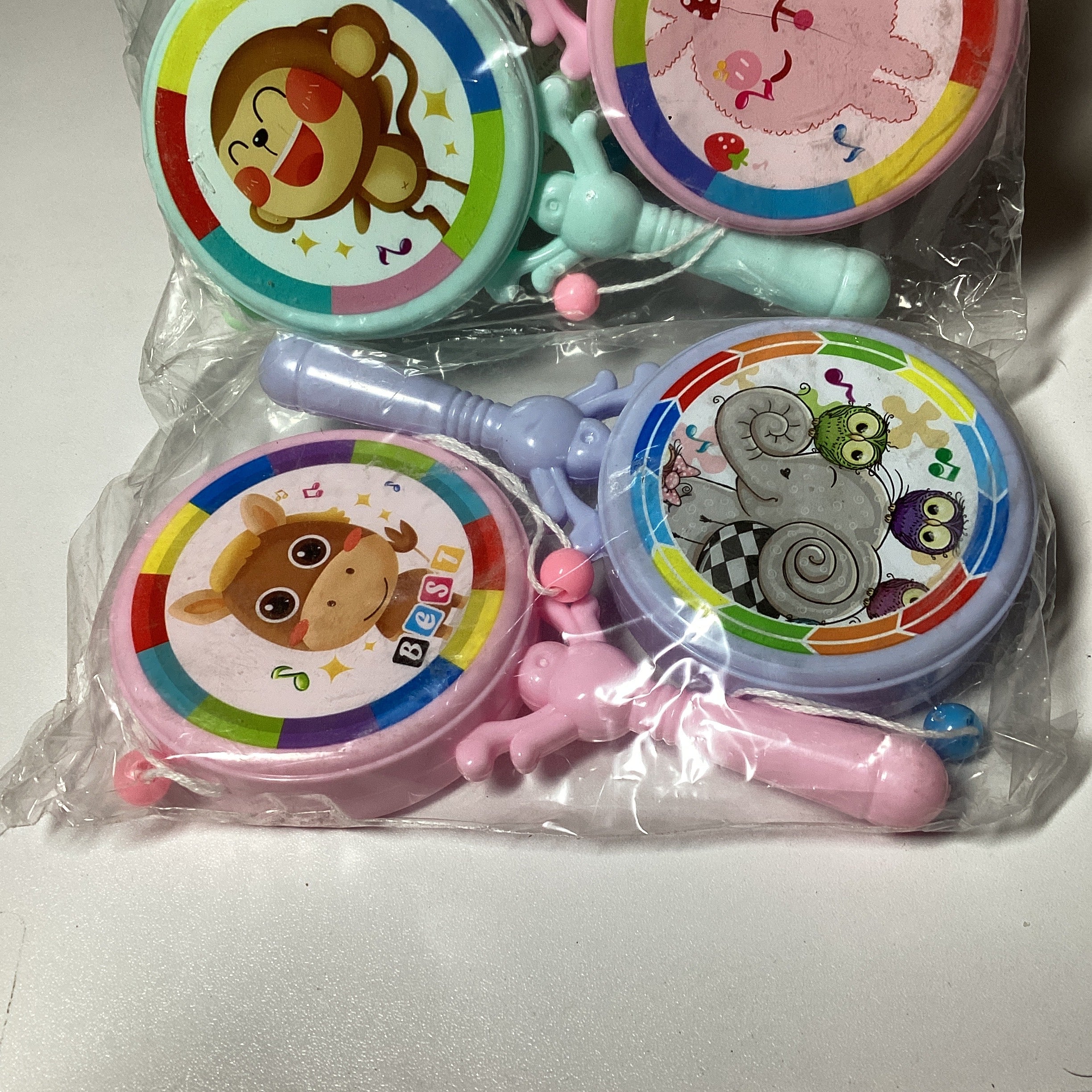 SONAJA TAMBOR 14.5 CM SURTIDA EN COLORES Y DISEÑOS POR MAYOREO