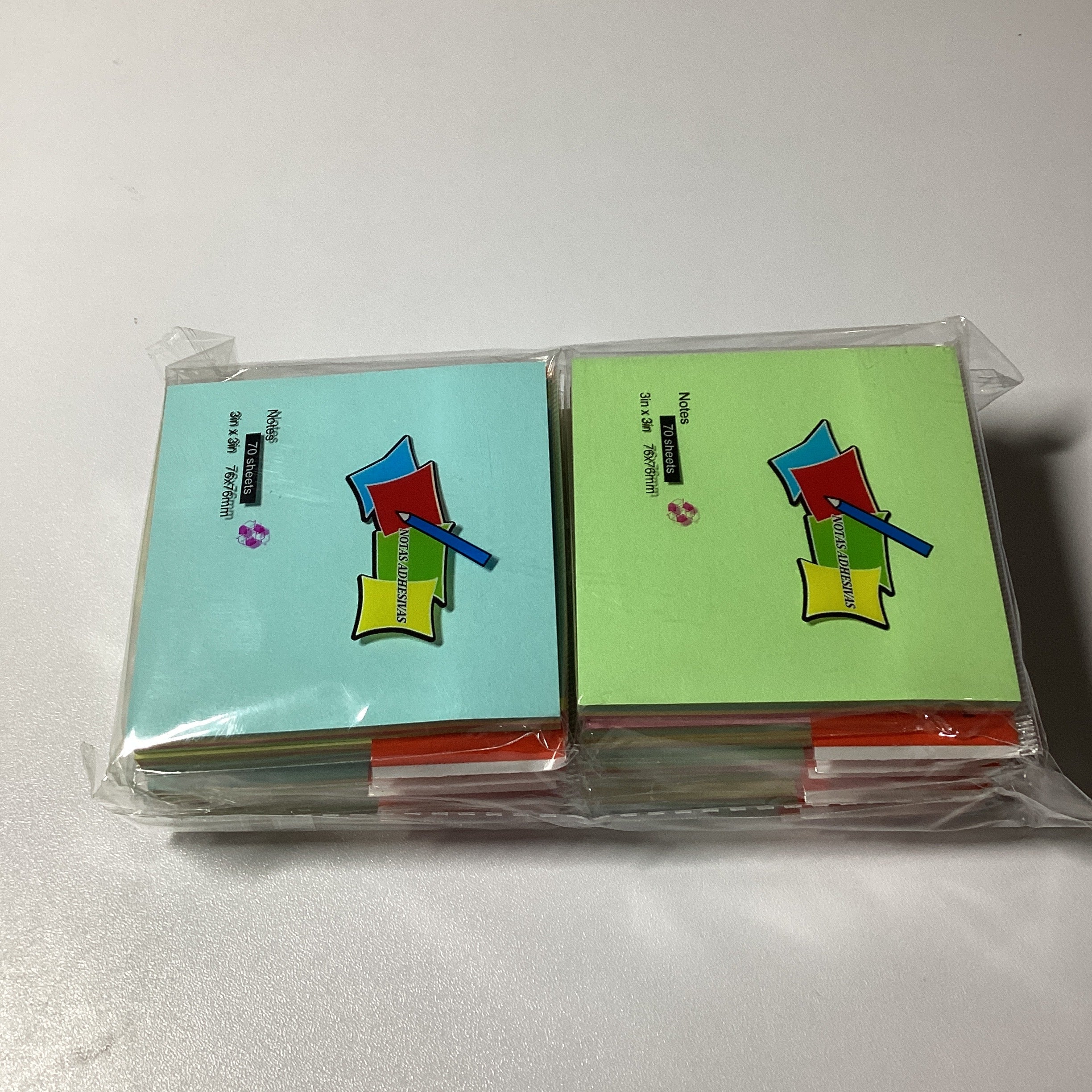 POST IT CUADRADO 70 HOJAS 7.5X7.5 CM SURTIDO EN COLORES Y EMBOLSADO INDIVIDUAL POR MAYOREO