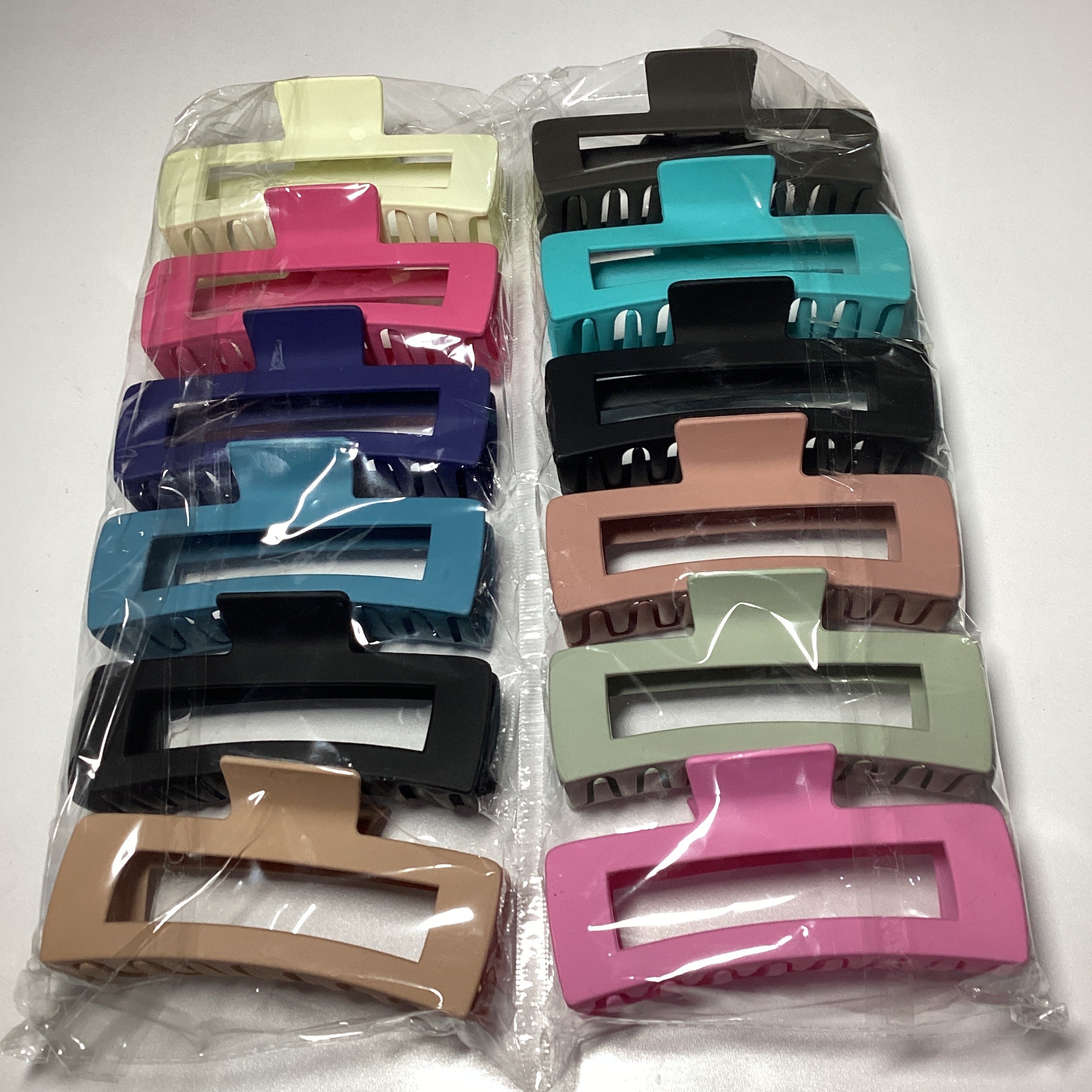 PINZA GRANDE RECTANGULAR PRIMERA CALIDAD 12.5 CM SURTIDA EN COLORES POR MAYOREO