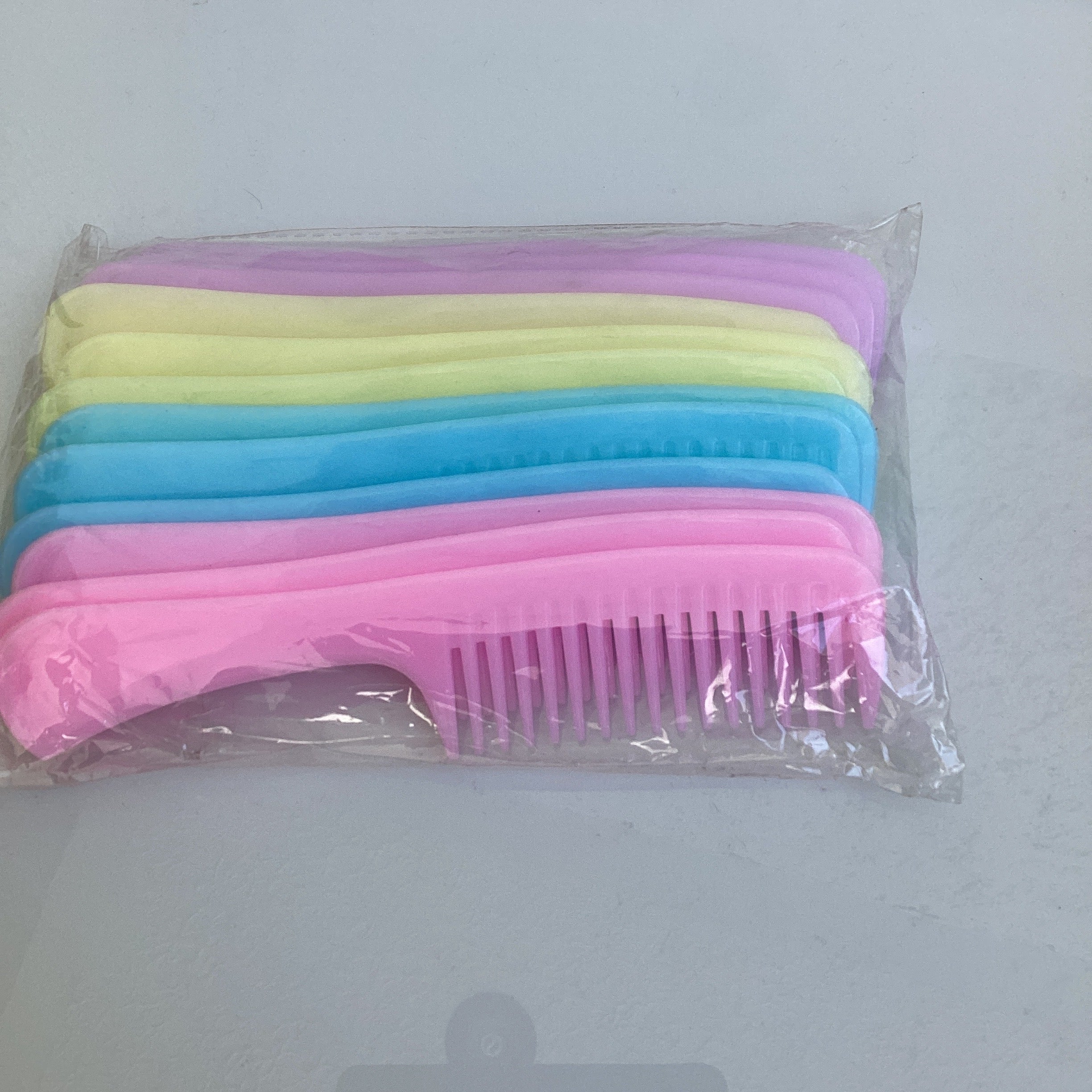 PEINE 20 CM PARA PELO CHINO SURTIDO EN COLORES PASTEL POR MAYOREO