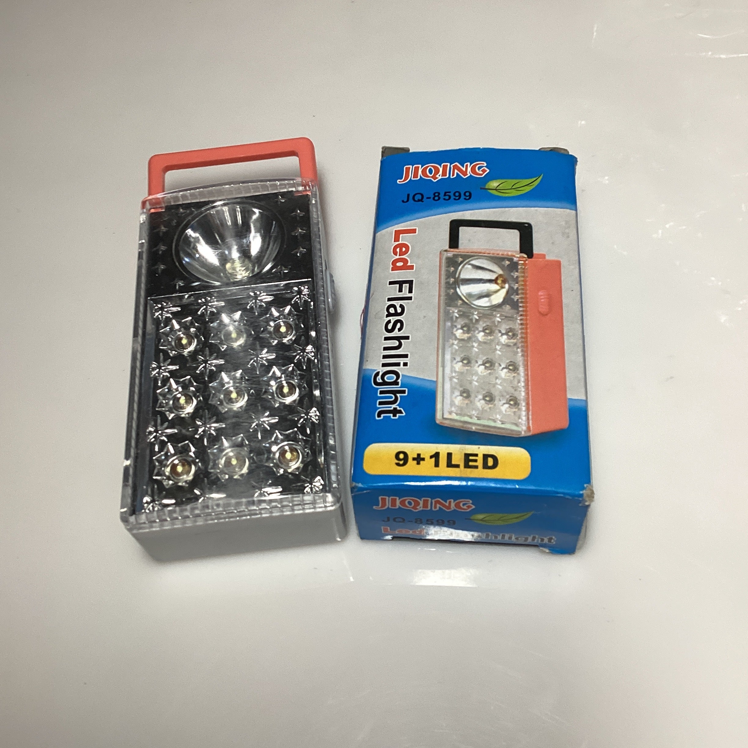 LÁMPARA LED FLASH 12X6 CM CON AGARRADERA EN CAJA INDIVIDUAL SURTIDA EN COLORES POR MAYOREO
