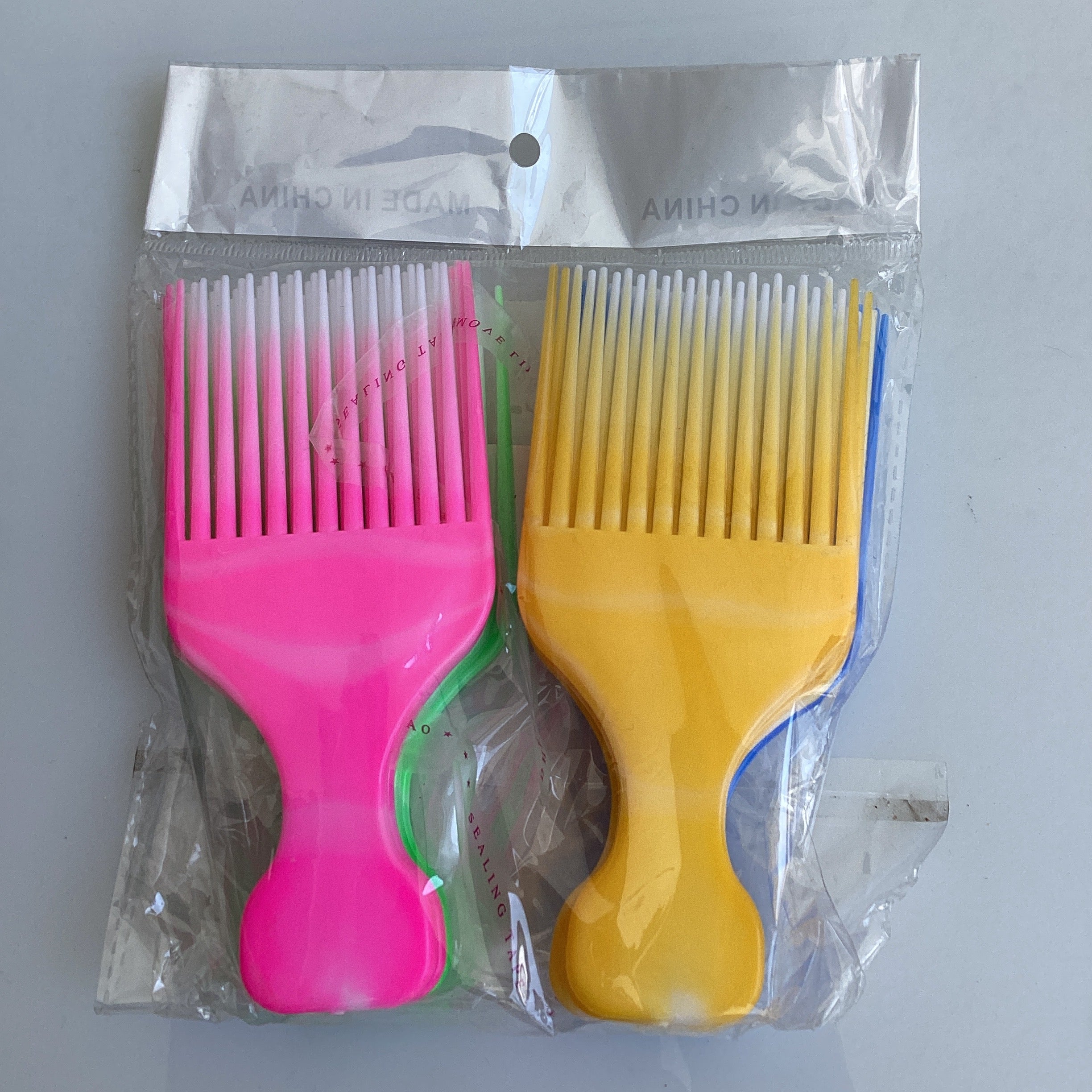 PEINE PARA DESENREDAR CHICO 13 CM SURTIDO EN COLORES POR MAYOREO