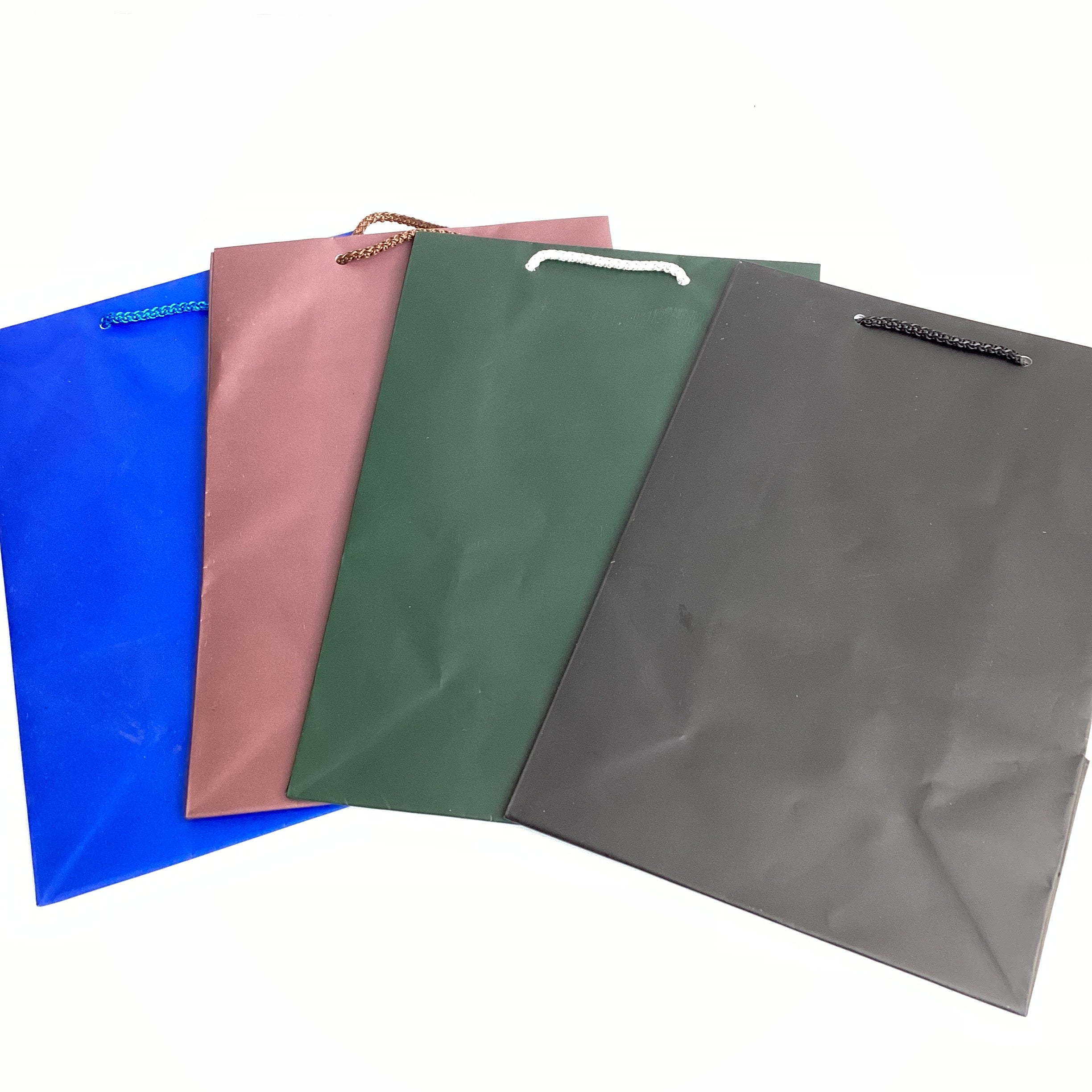 BOLSA MEDIANA COLORES 28X19 CM SURTIDA EN COLORES POR MAYOREO