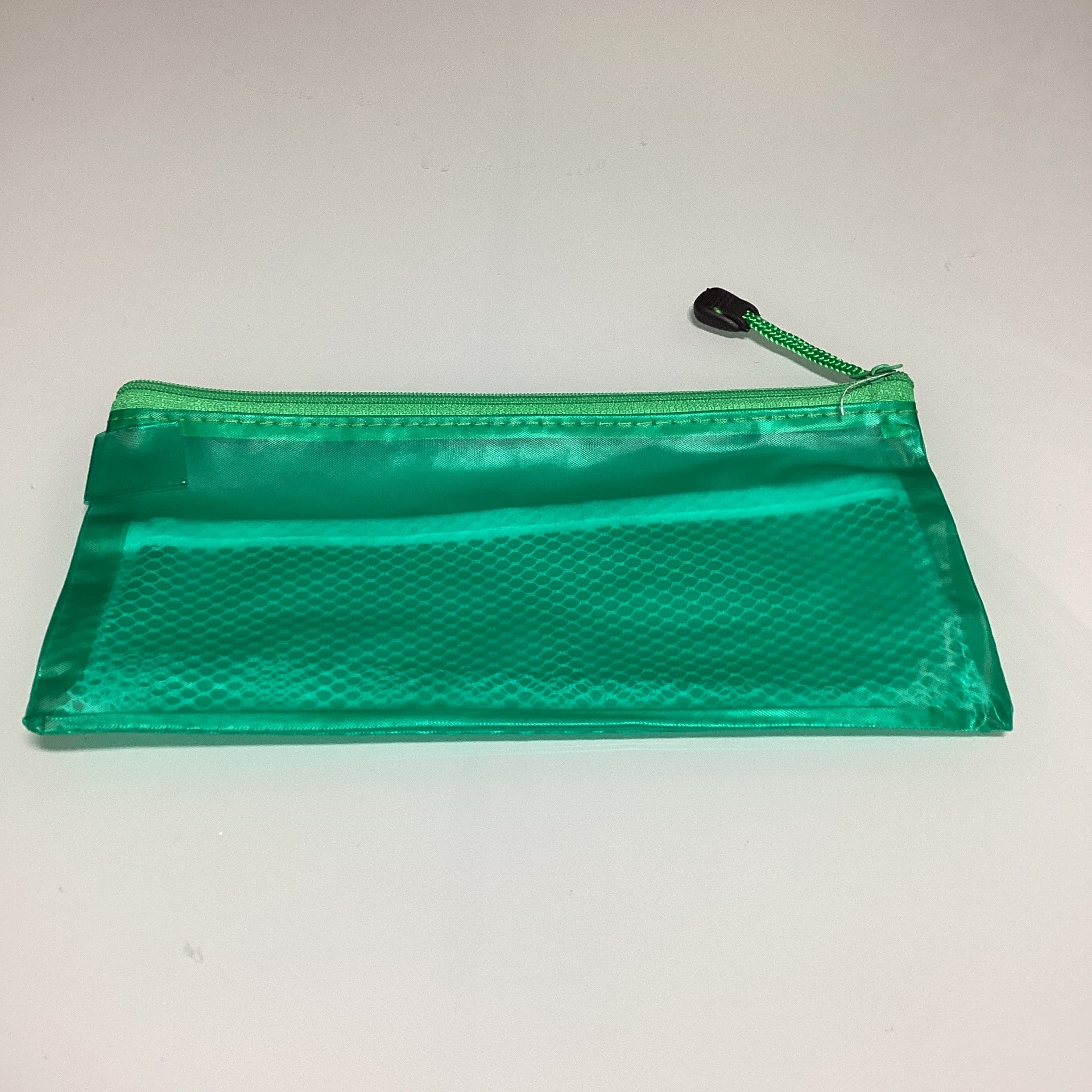 LAPICERA COSMETIQUETA CON CIERRE 23.5 X 11 CM POR MAYOREO