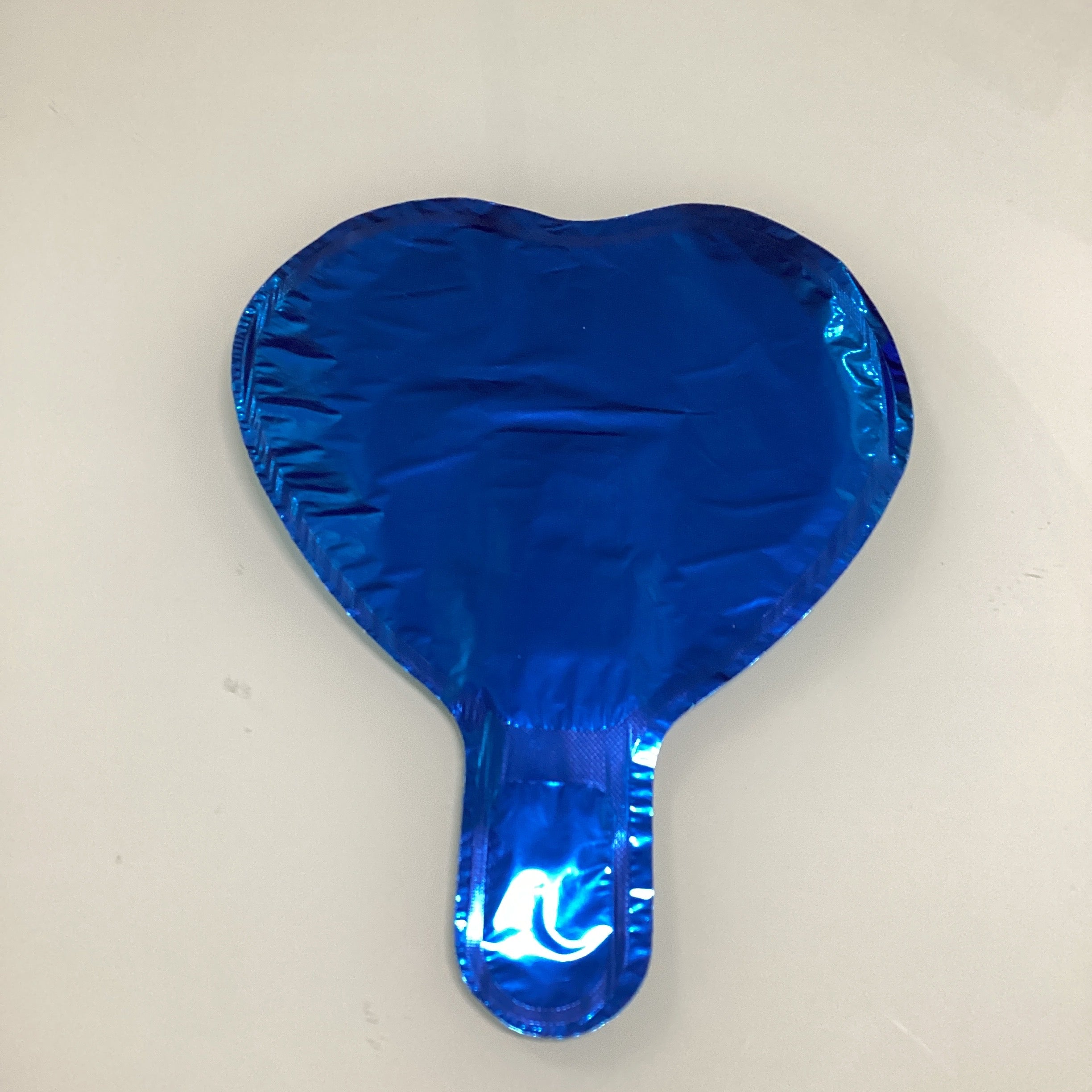 GLOBO METÁLICO FORMA DE CORAZÓN AUTOSELLABLE 18 CM POR MAYOREO