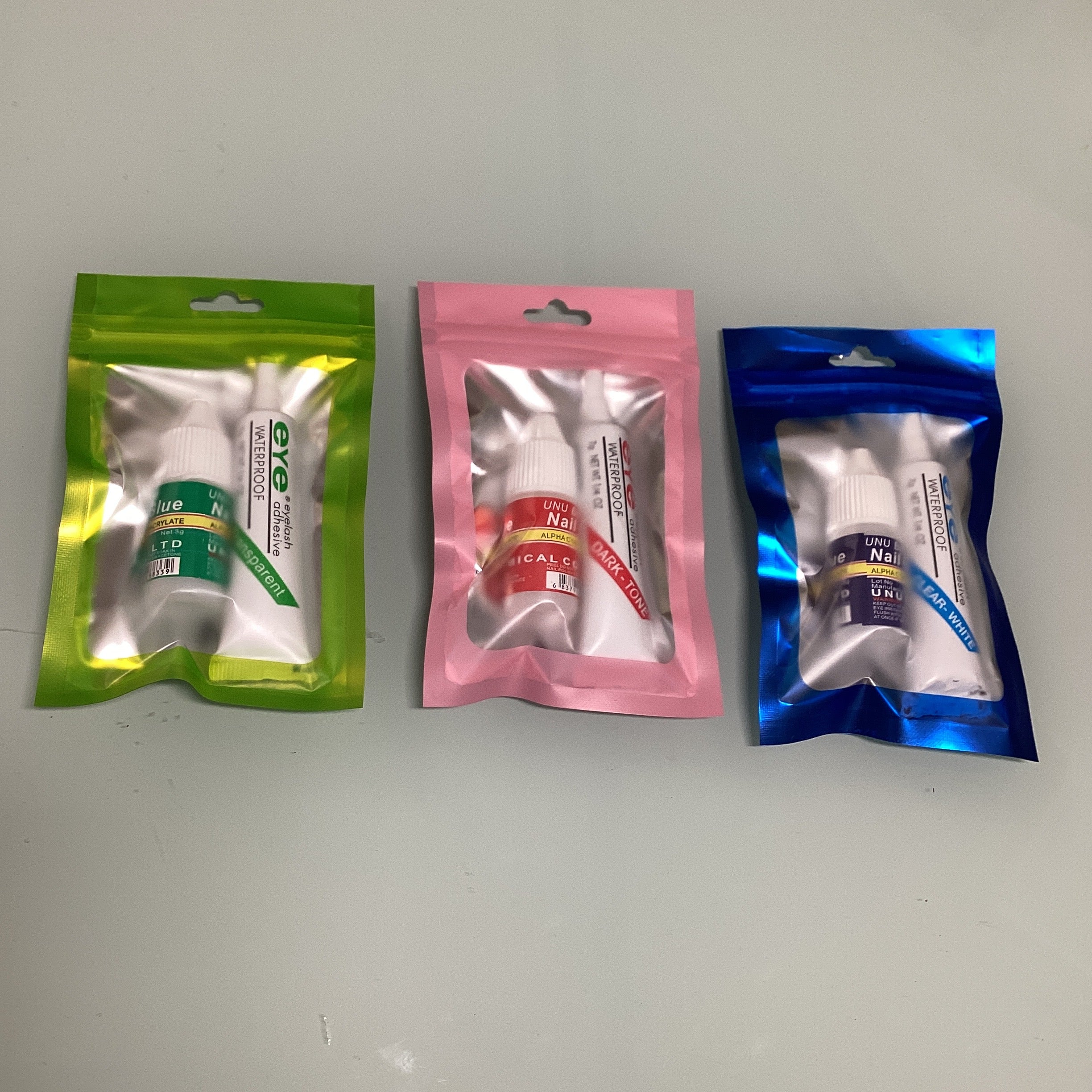 SET DE PEGAMENTO PARA UÑAS Y PARA PESTAÑAS CON 2 PZAS POR MAYOREO