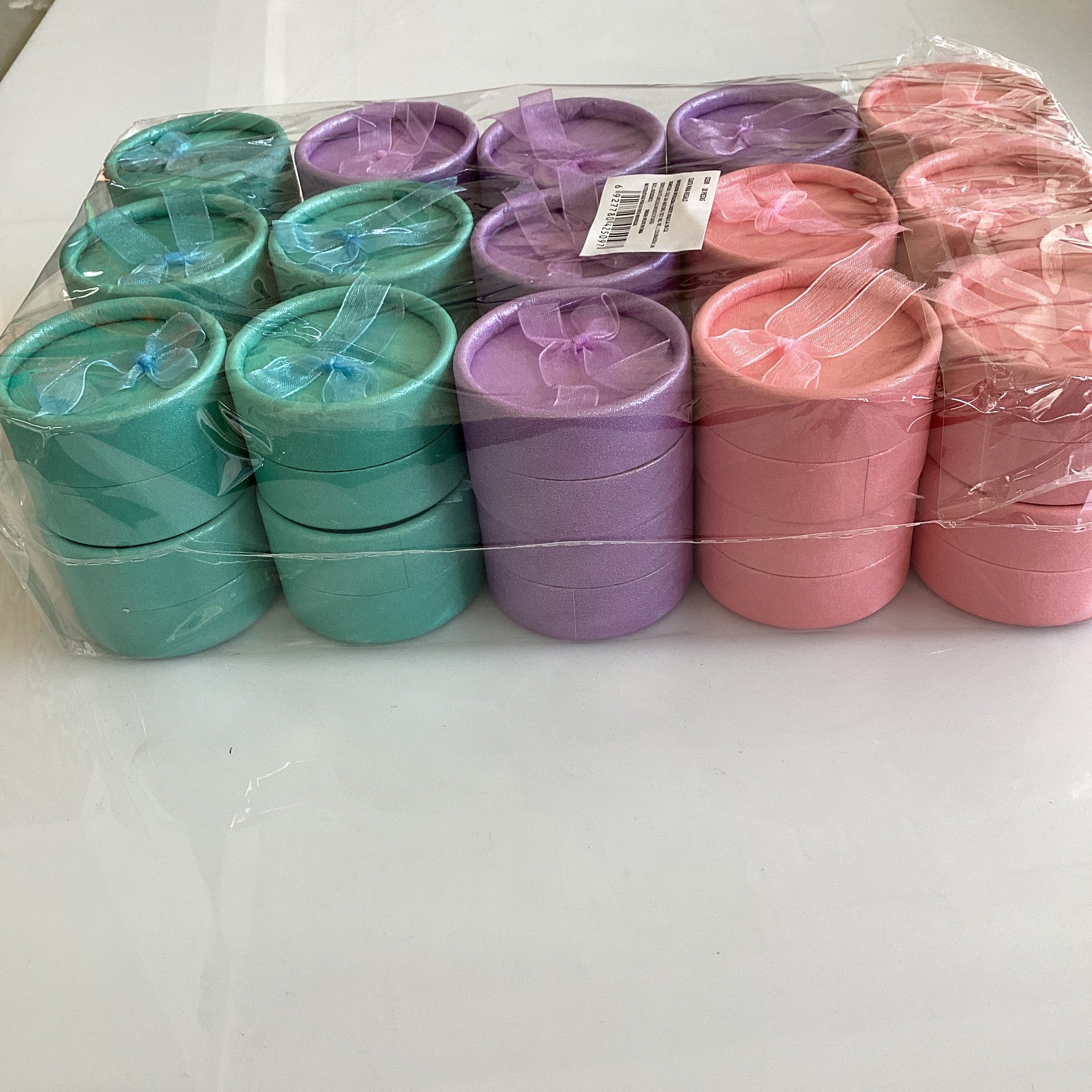 CAJITA DE REGALO REDONDA PARA ANILLO 5 CM DIÁMETRO SURTIDA EN COLORES POR MAYOREO