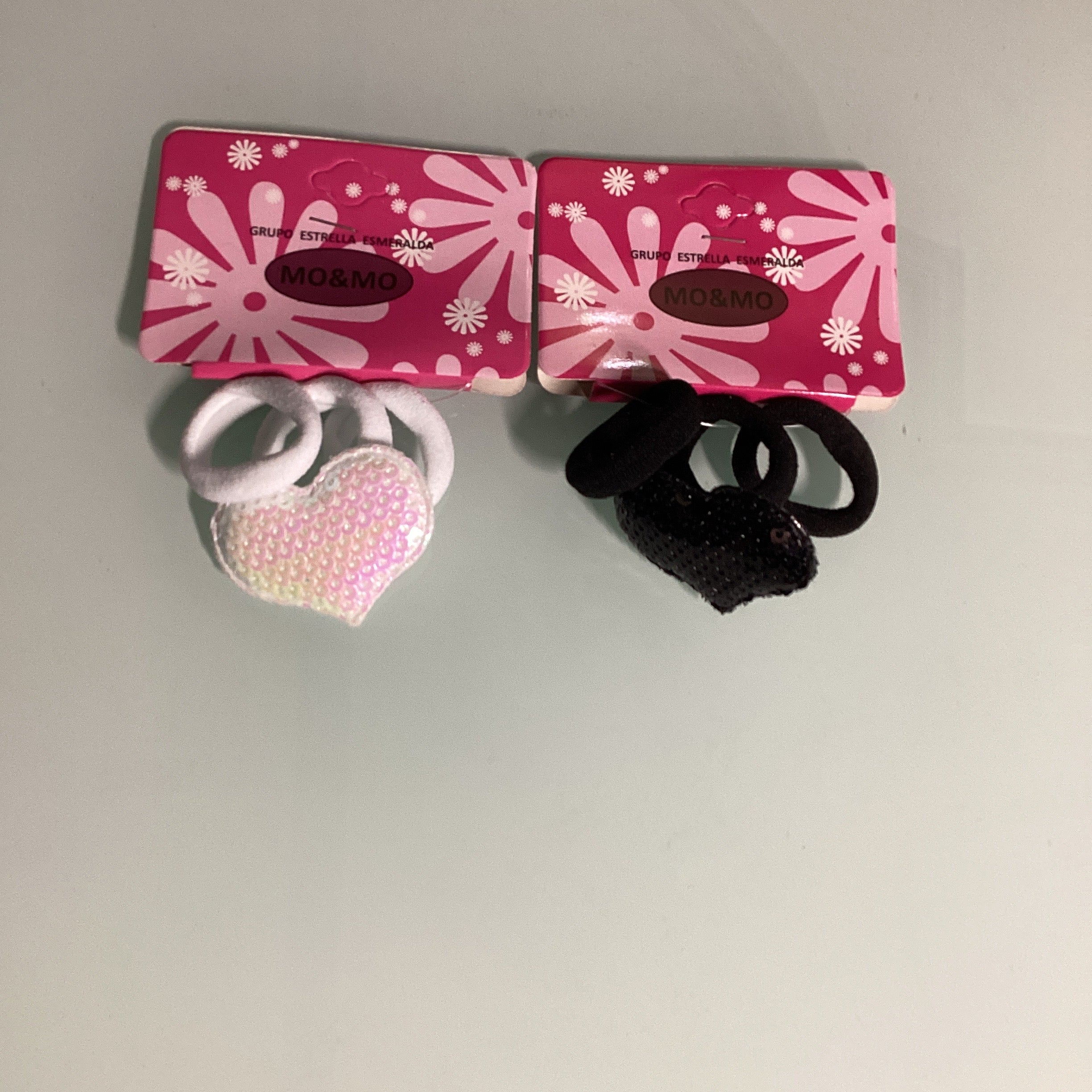 SET CON 3 DONITAS MOMO LIKRA 3 CM CON DECORACIÓN ESTRELLA POR MAYOREO