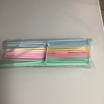 PEINE DE PLASTICO 21.5 CM COLA DE RATA SURTIDO EN COLORES PASTEL POR MAYOREO