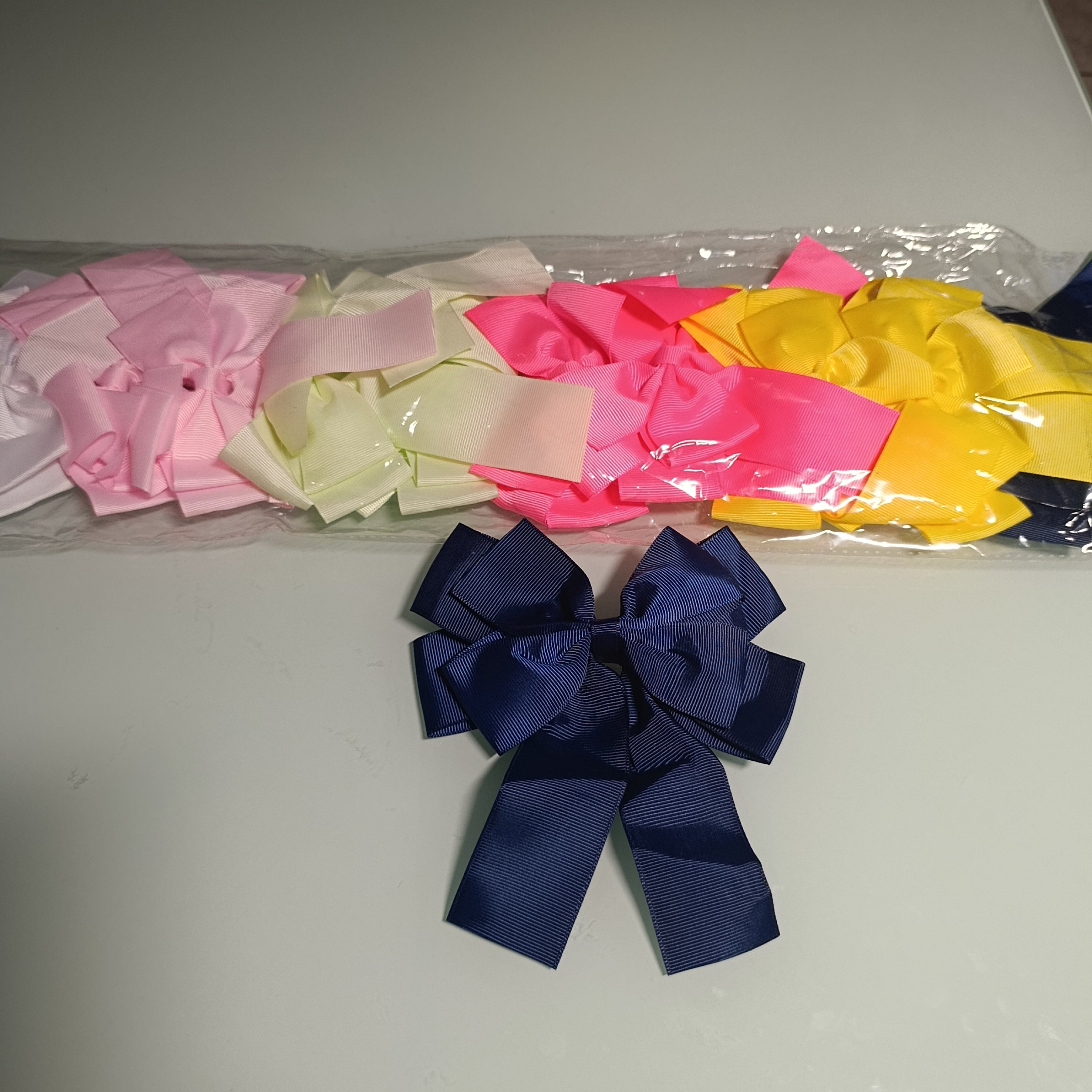 MOÑO DE LISTON 15 CM PARA CABELLO SURTIDO EN COLORES POR MAYOREO
