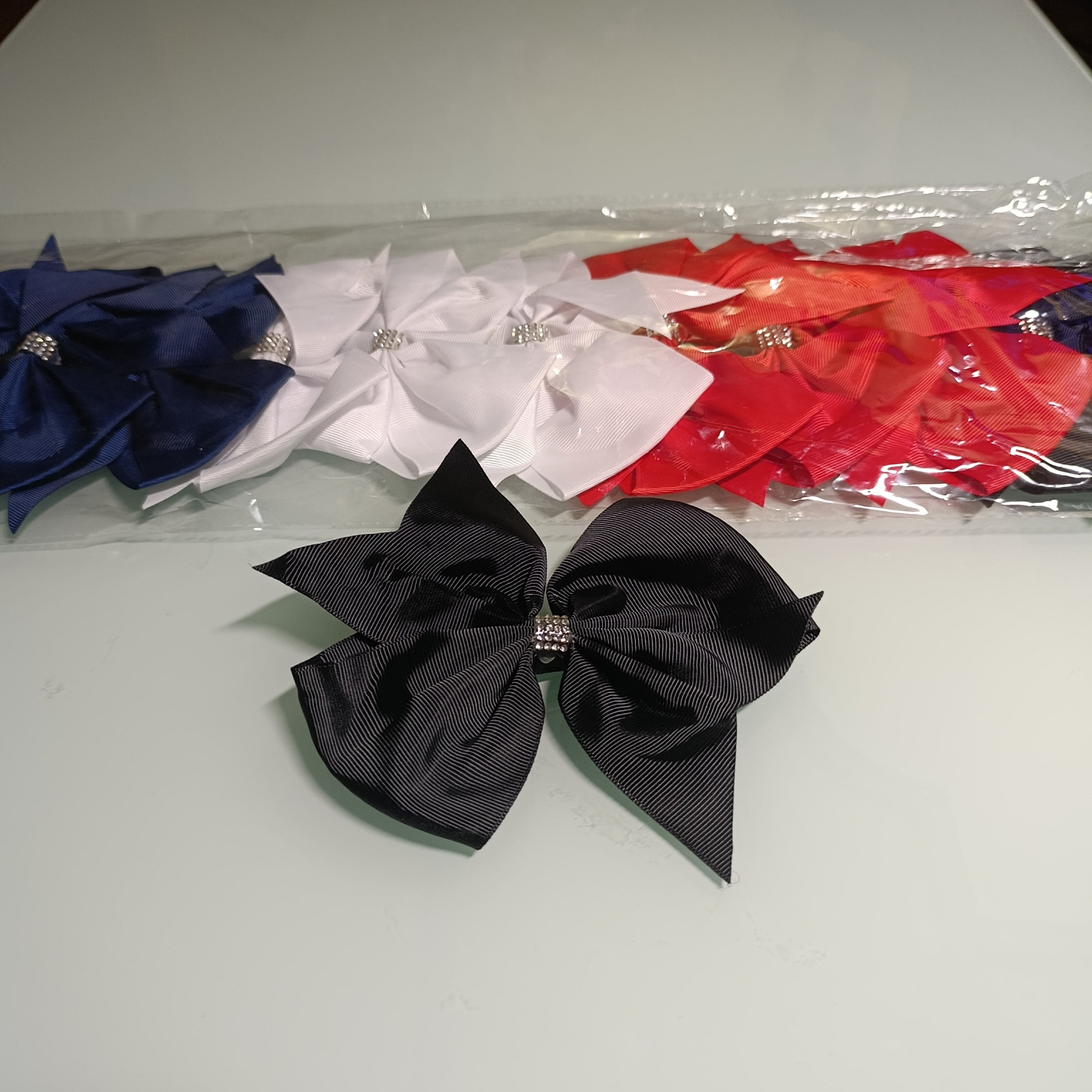MOÑO DE LISTON DE 15 CM PARA CABELLO SURTIDO EN COLORES POR MAYOREO