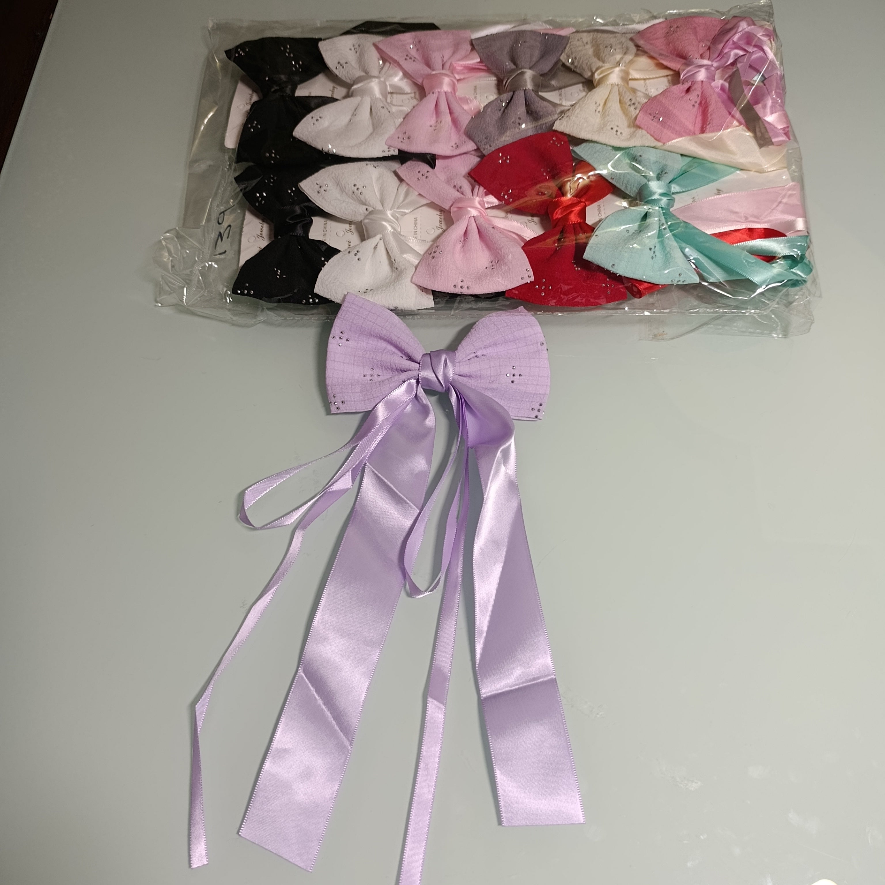 MOÑO DE LISTON PARA EL CABELLO 13 CM ANCHO CON COLA LARGA DE 30CM SURTIDO EN COLORES POR MAYOREO