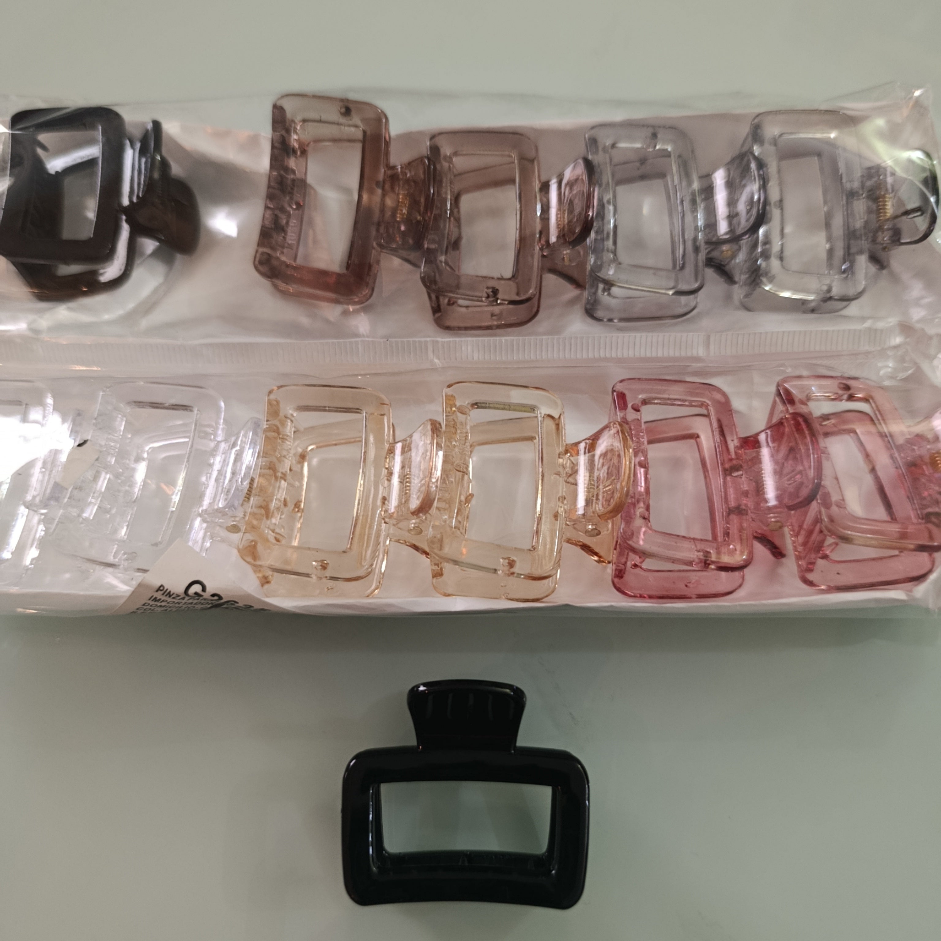 PINZA DE PLASTICO PARA CABELLO 4 COLORES SURTIDOS POR MAYOREO