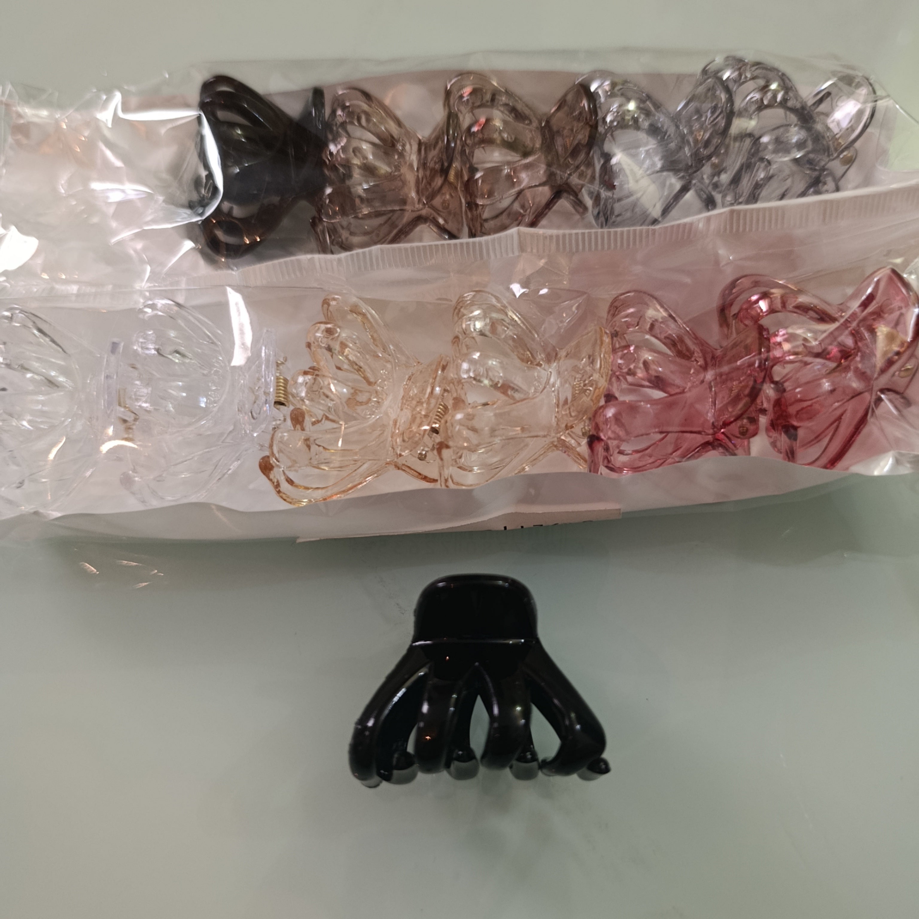 PINZA DE PLASTICO PARA CABELLO 4 COLORES SURTIDOS POR MAYOREO