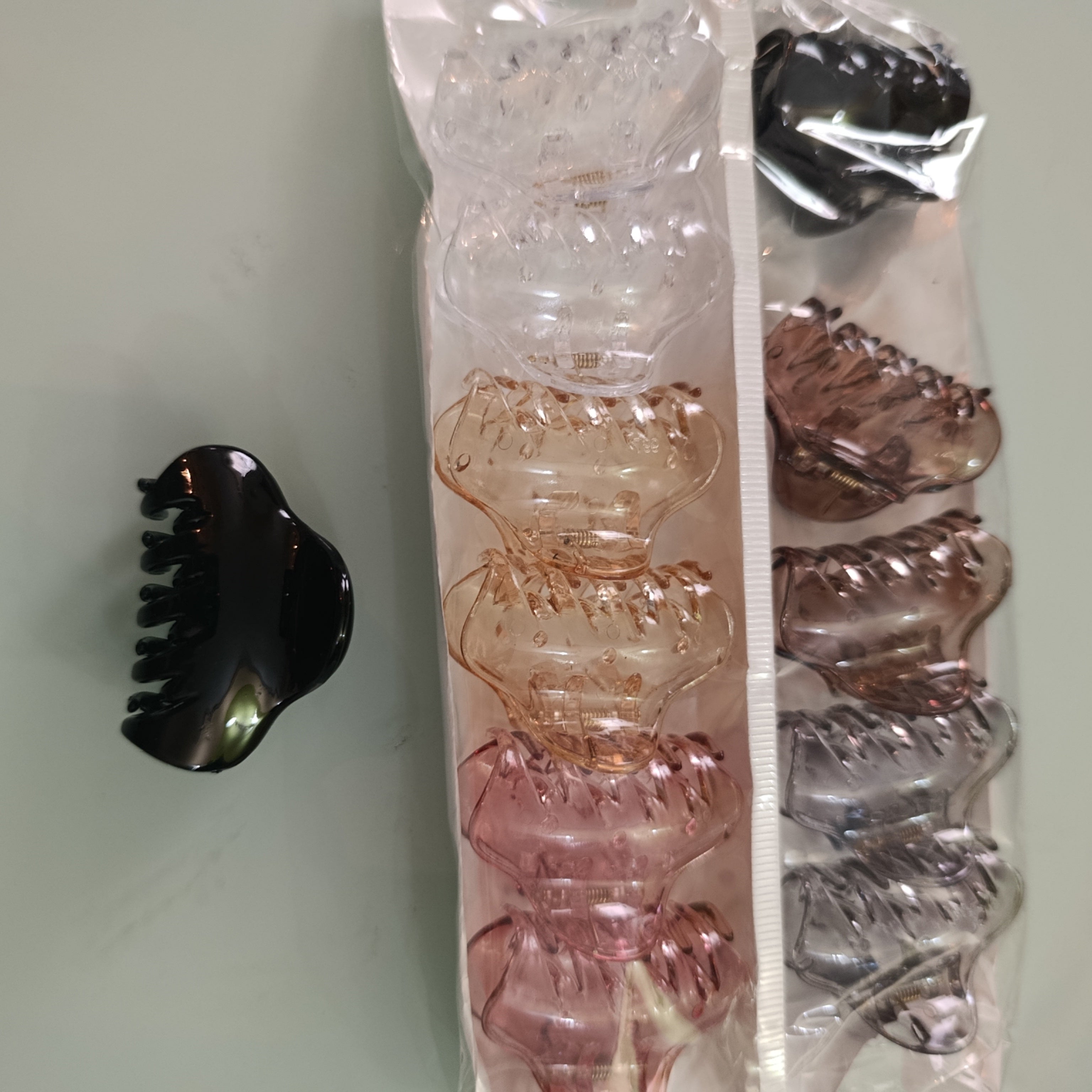 PINZA DE PLASTICO PARA CABELLO 4 COLORES SURTIDOS POR MAYOREO
