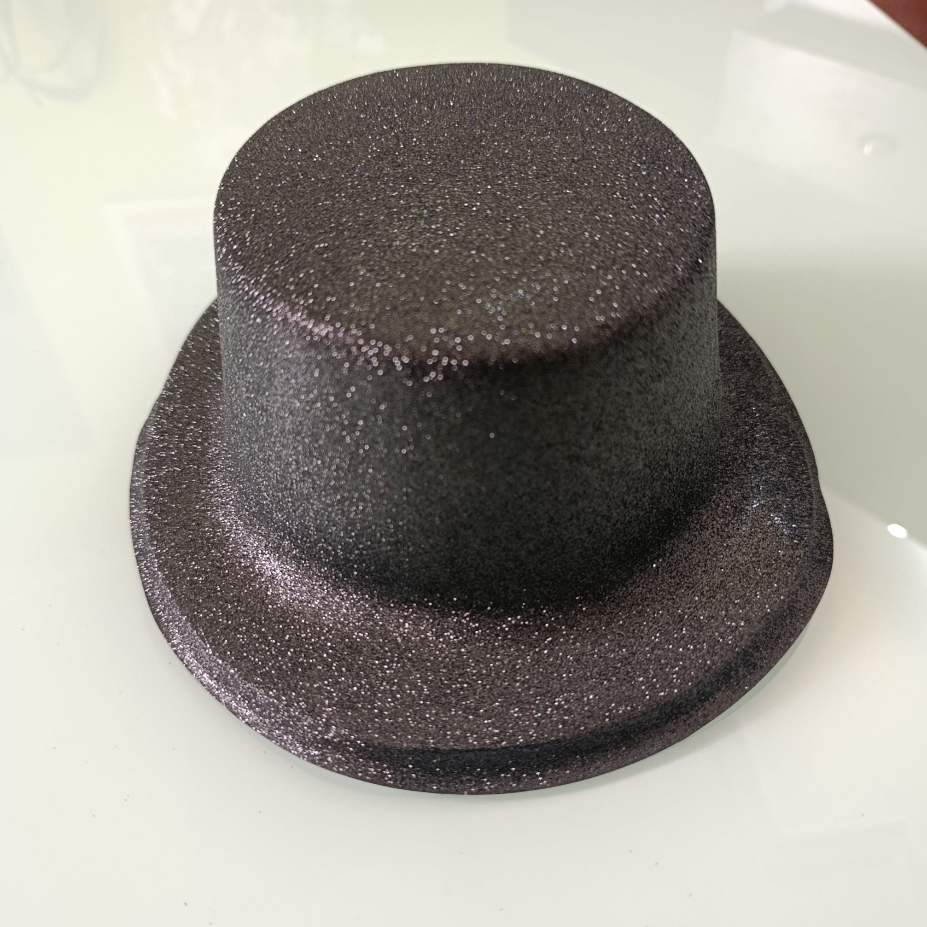 SOMBRERO BOMBIN CON ACABADO METALIZADO Y EFECTO DIAMANTINA POR MAYOREO