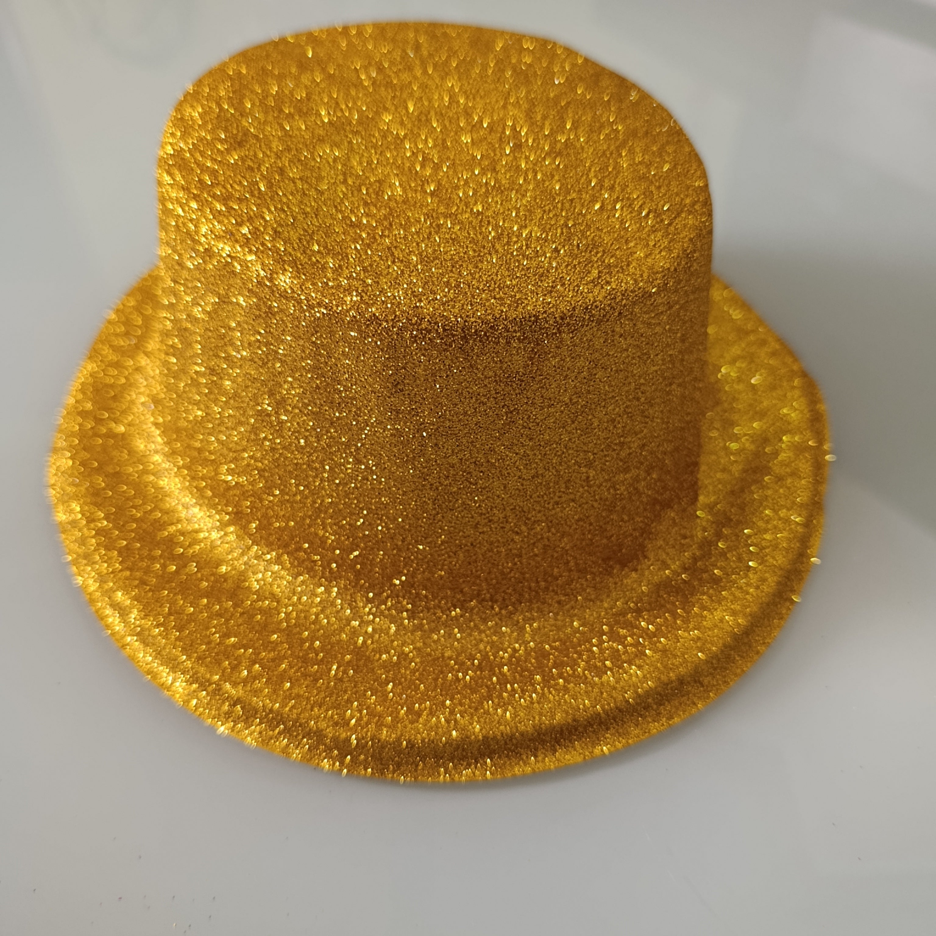 SOMBRERO BOMBIN CON ACABADO METALIZADO Y EFECTO DIAMANTINA POR MAYOREO