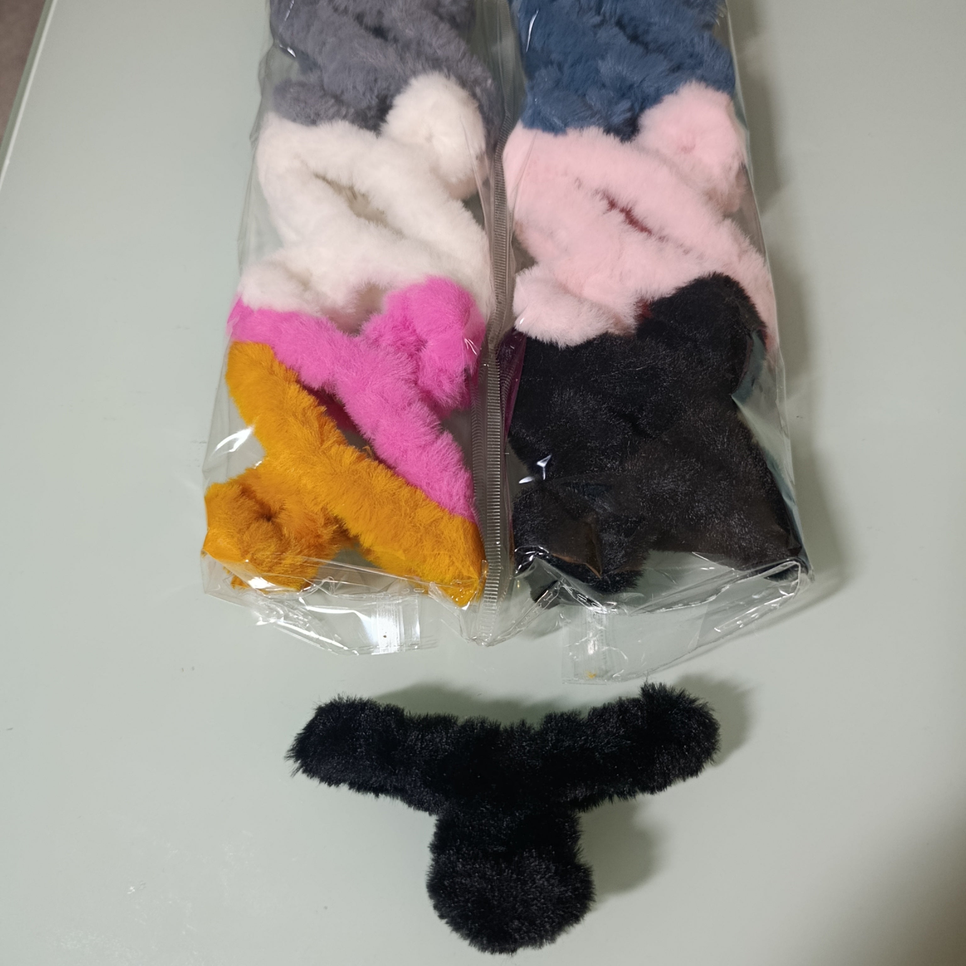 PINZA DE PELUCHE TIPO CANGREJO 11 CM POR MAYOREO
