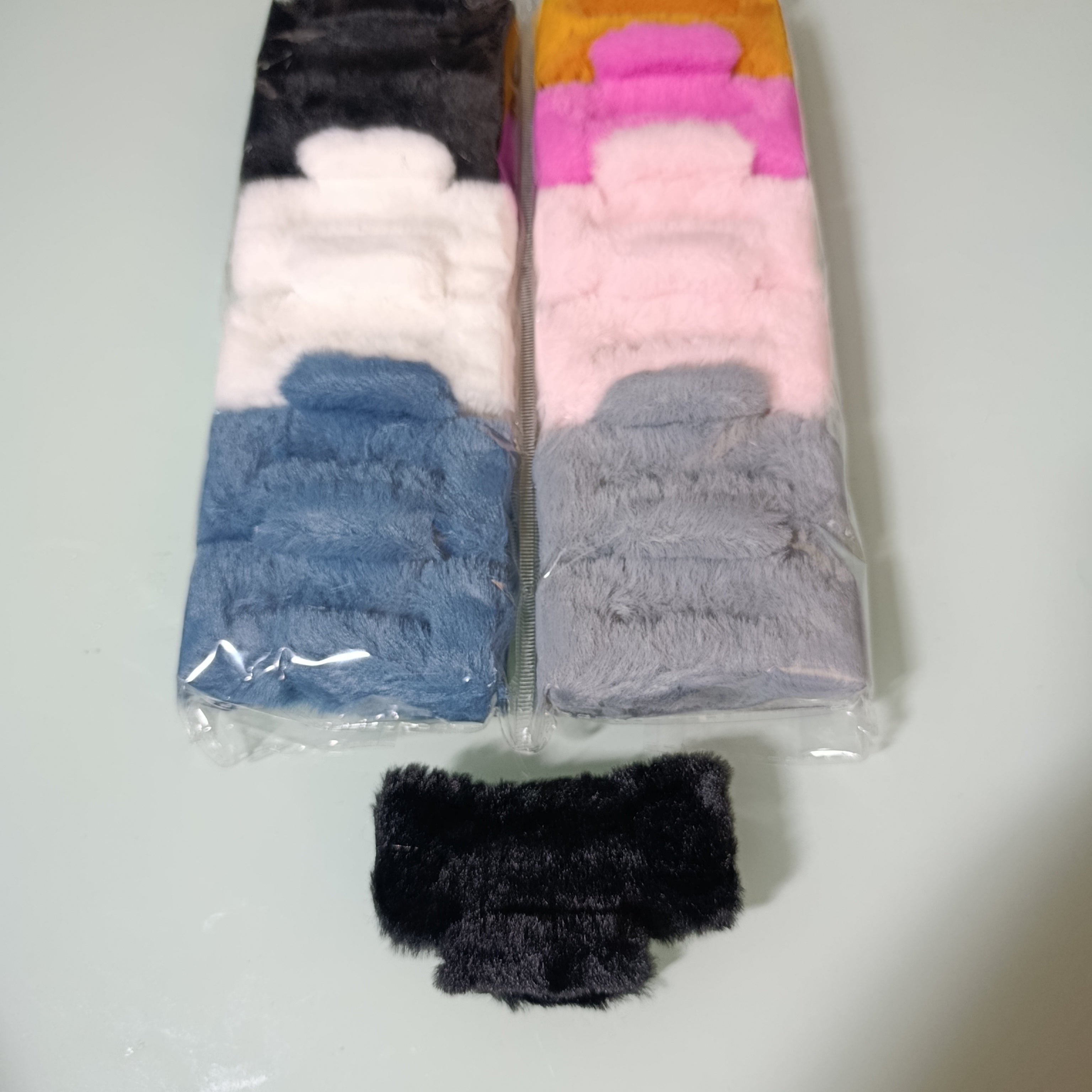 PINZA DE PELUCHE 8.5 CM SURTIDA EN COLORES POR MAYOREO
