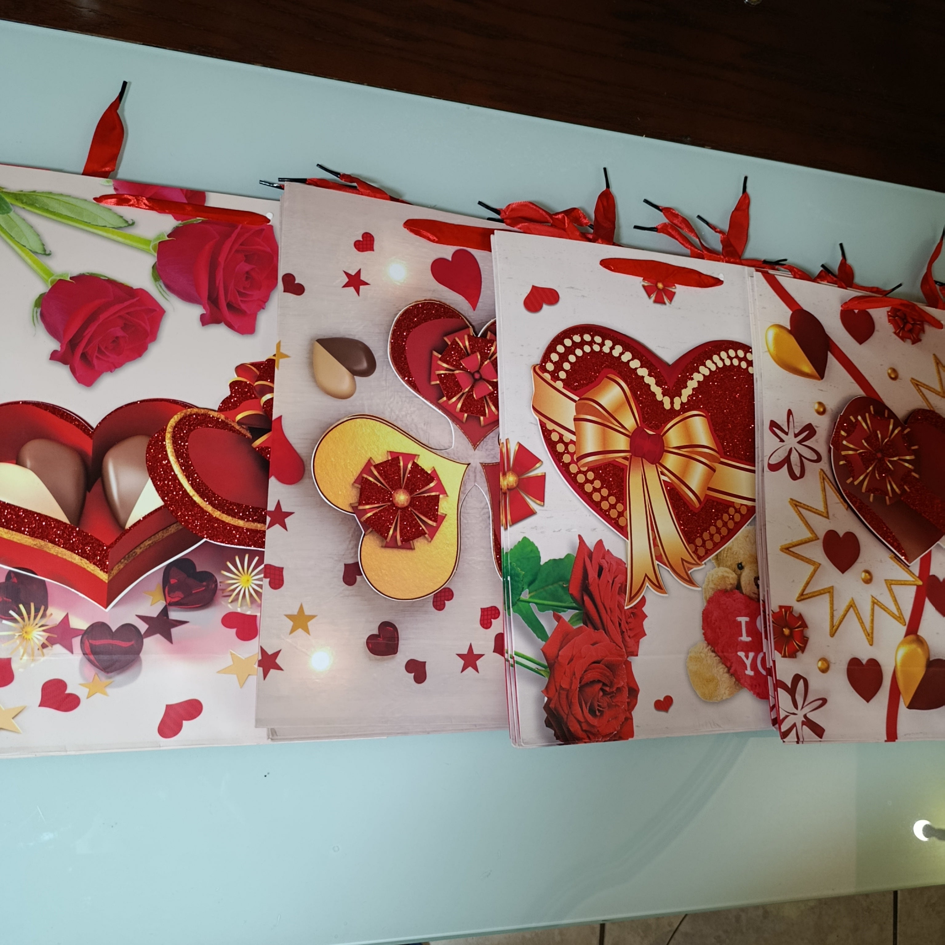 BOLSA DE REGALO 3D JUMBO 40X31 CM SURTIDA EN DISEÑOS DE AMOR POR MAYOREO
