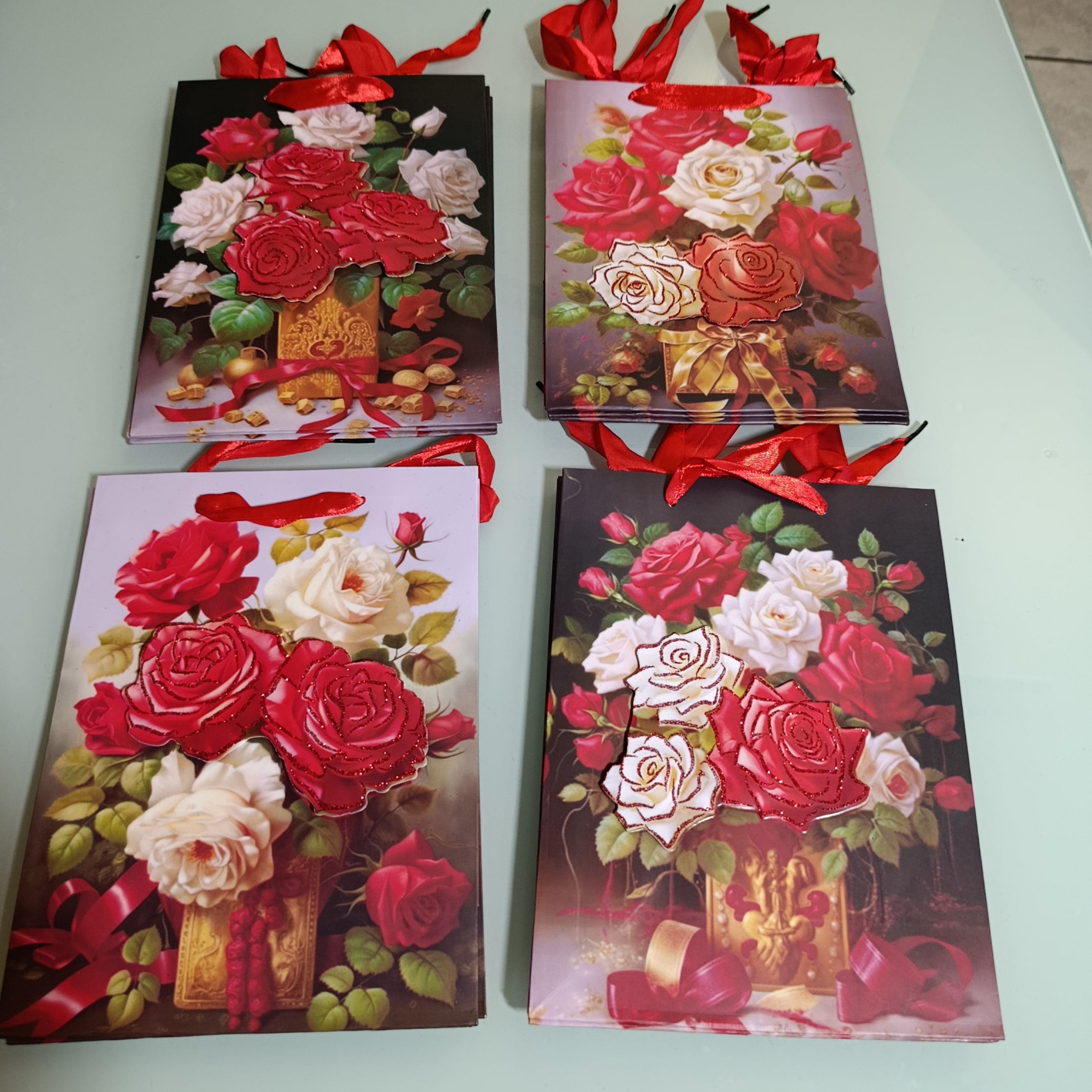 BOLSA DE REGALO 3D CHICA 24X20 CM MOTIVOS AMOR SURTIDO EN COLORES Y DISEÑOS POR MAYOREO