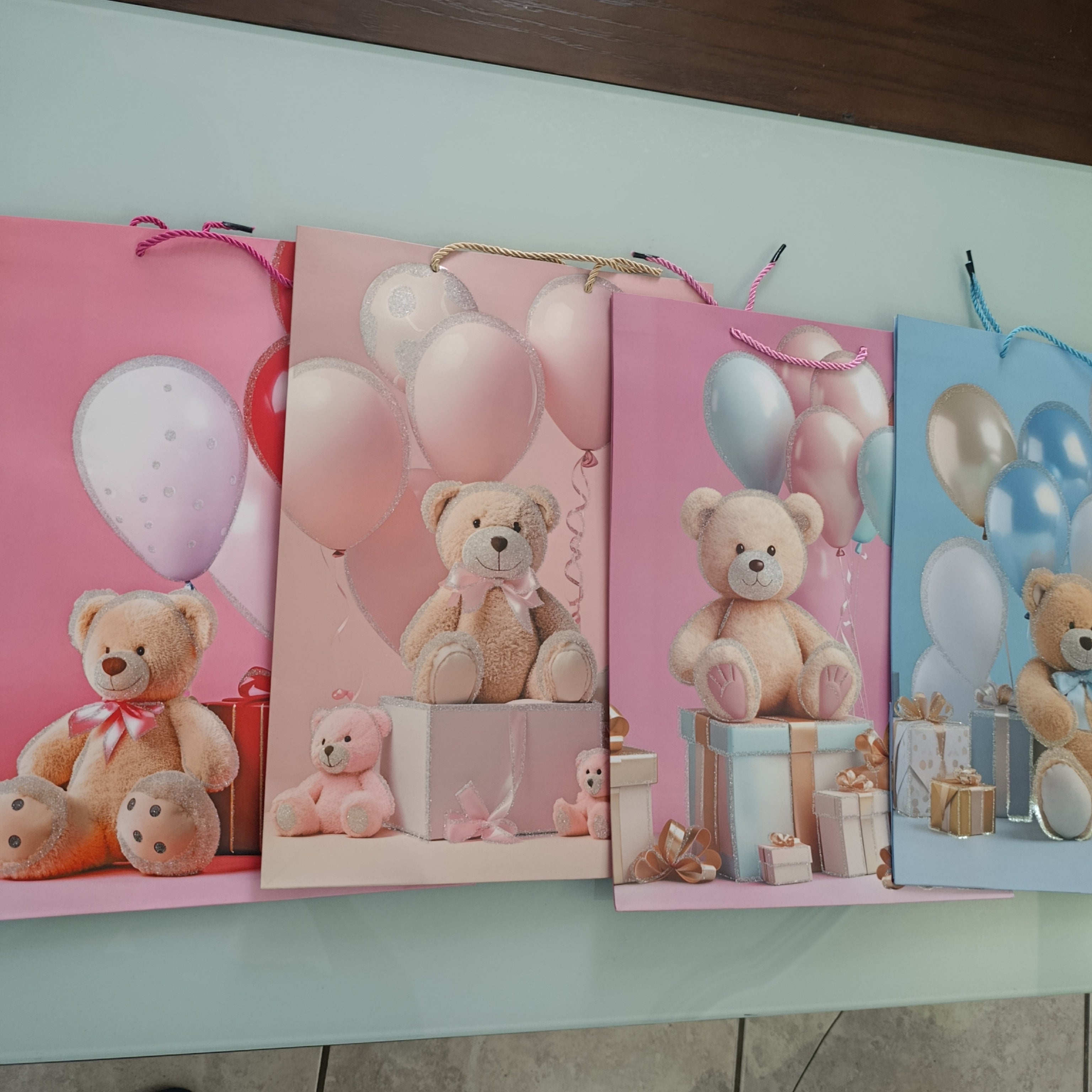 BOLSA DE REGALO JUMBO 40X31 CM MOTIVOS OSITOS SURTIDO EN DISEÑOS POR MAYOREO