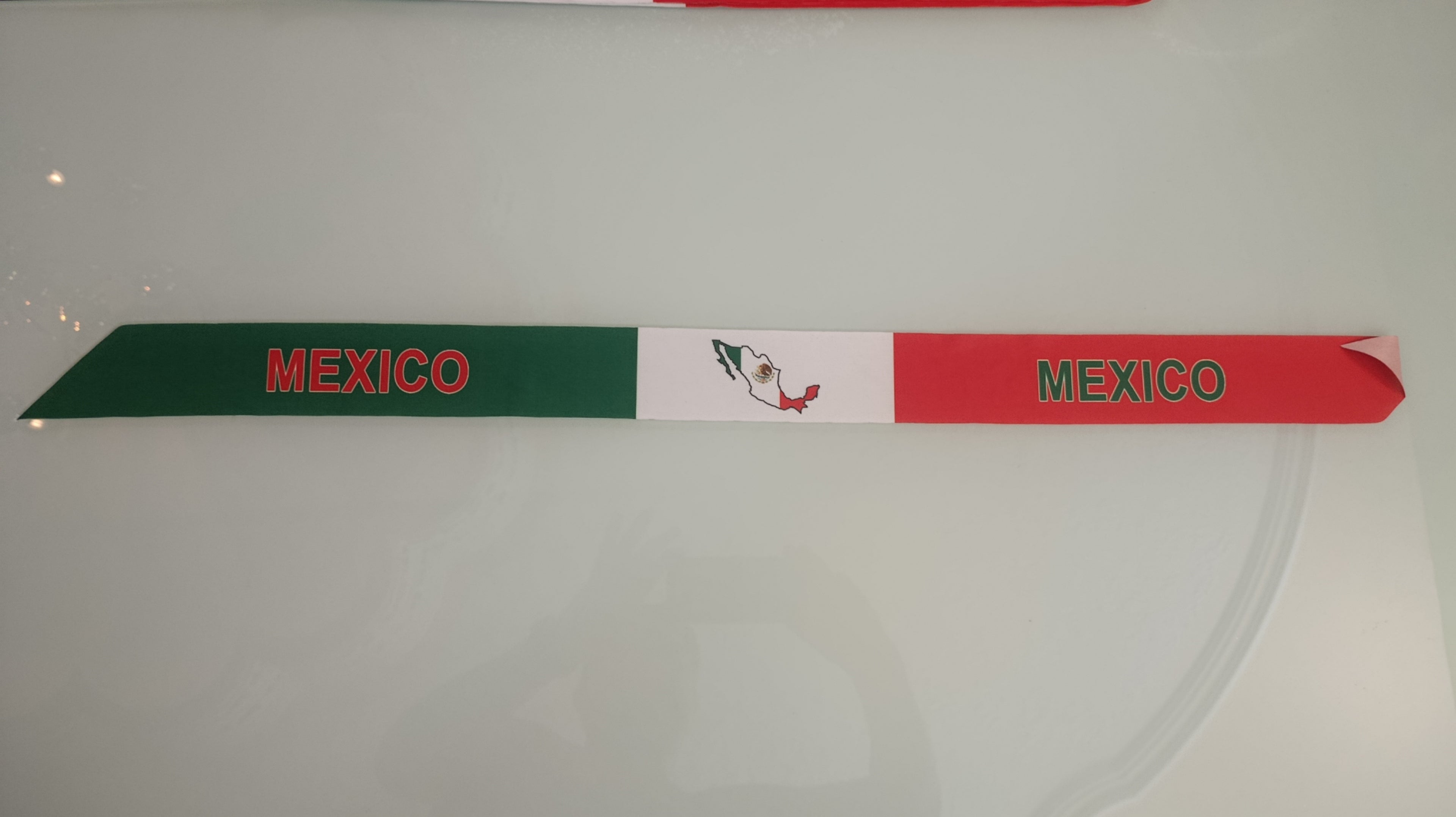 V2115- 12 PZA BANDA TRICOLOR DE TELA DE 85 CM X 5.5 CM DE ANCHO PARA CABEZA POR MAYOREO