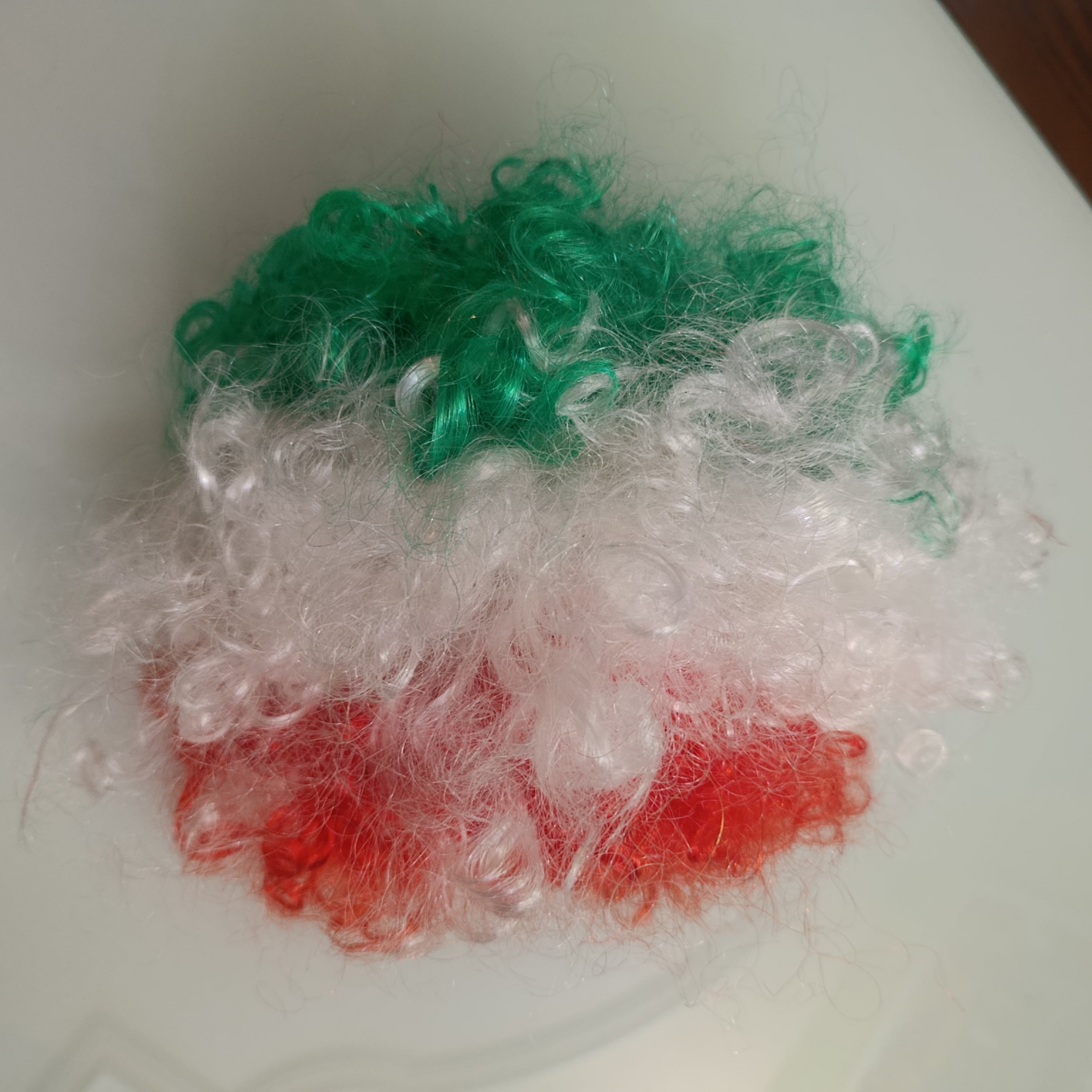 PELUCA CHINA TRICOLOR POR MAYOREO
