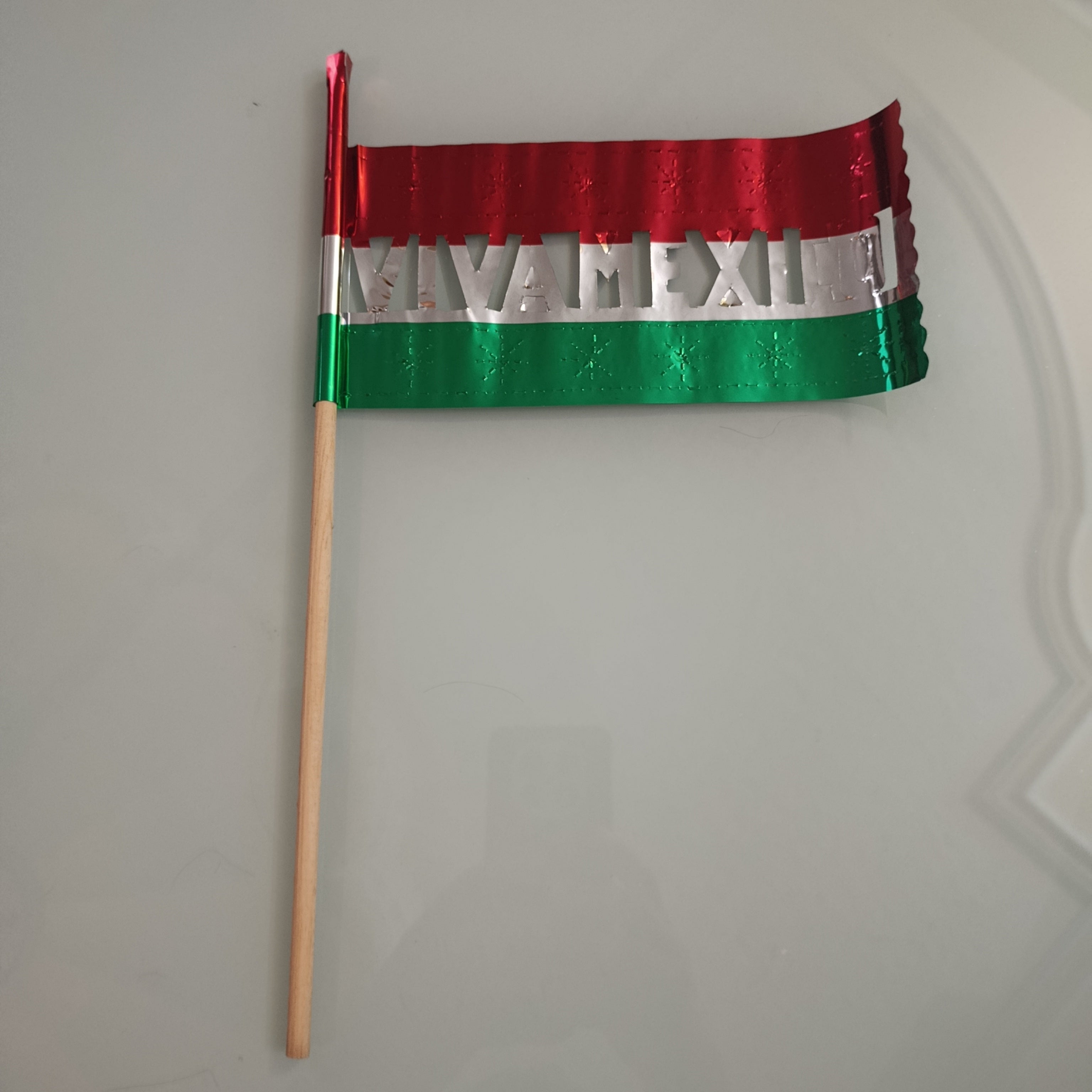 PP3008- 12 PZAS BANDERA ARTESANAL PAPEL METALICO 33X20X10 CM POR MAYOREO