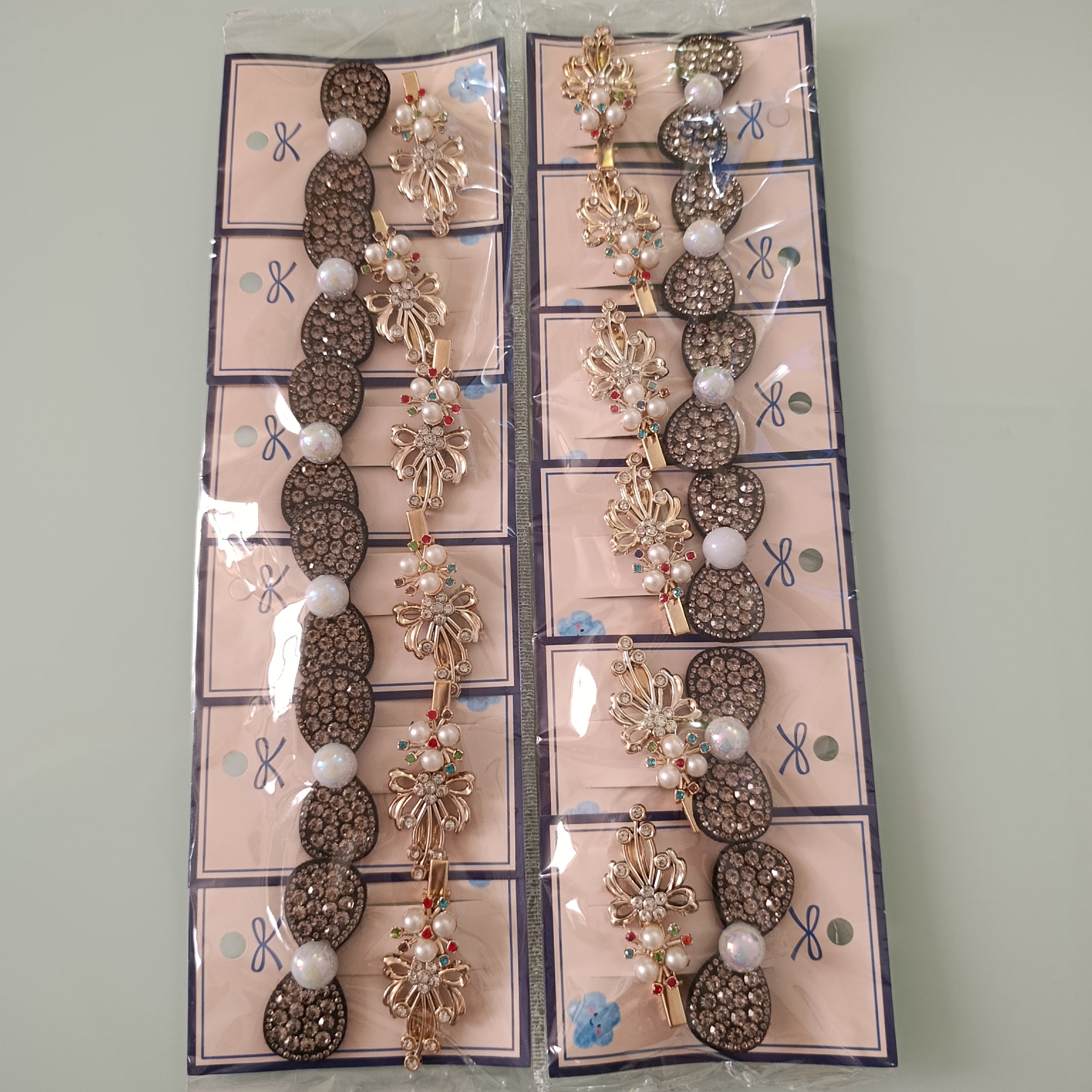 PICO BROCHE DECORADO POR PAR DISEÑOS CON PIEDRERIA DE FANTASIA SURTIDOS POR MAYOREO
